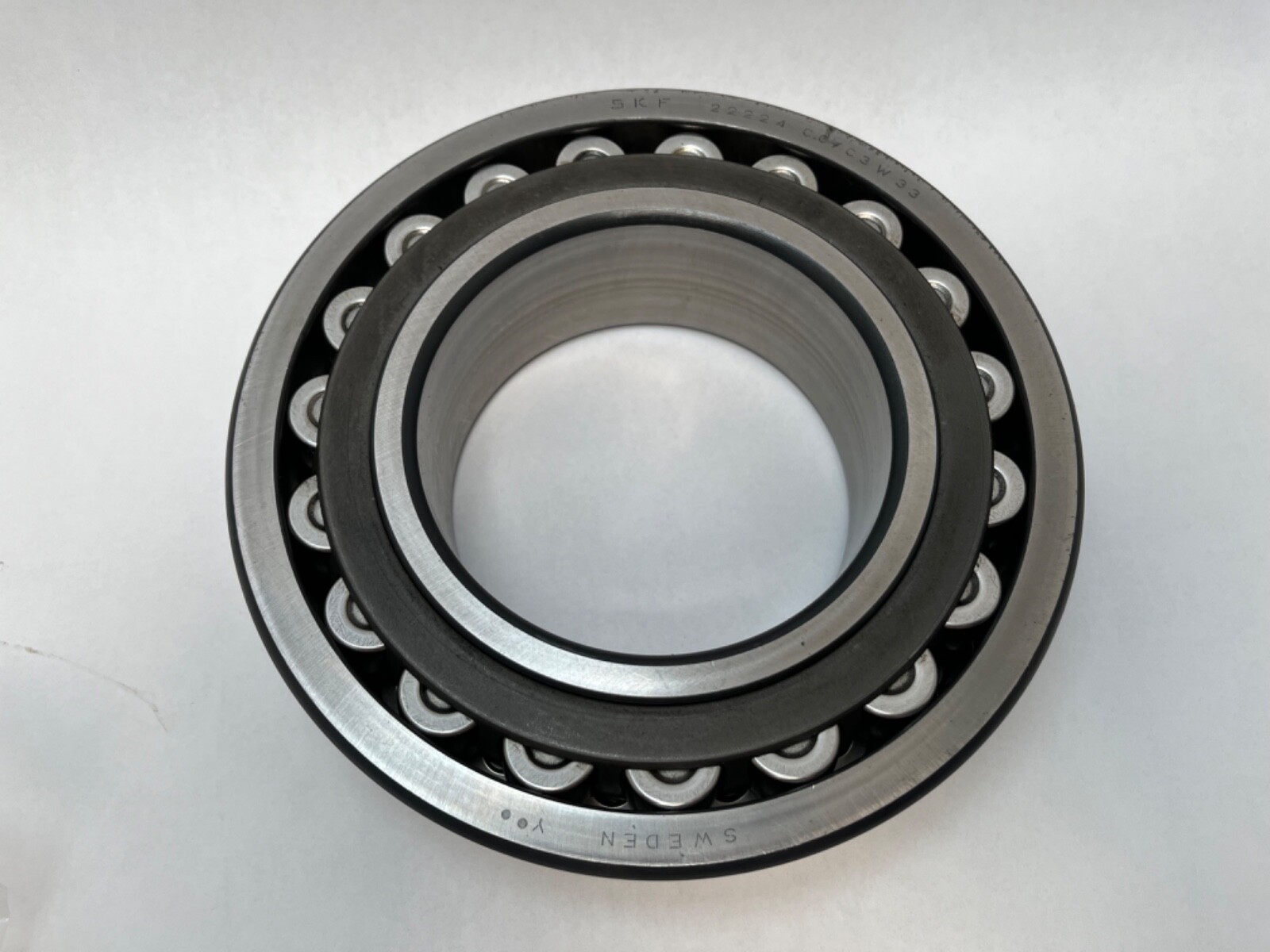 SKF 22224-CC/C3W33 Spherical Bearing 120x215x58 mm 22224-CC-C3-W33 USA