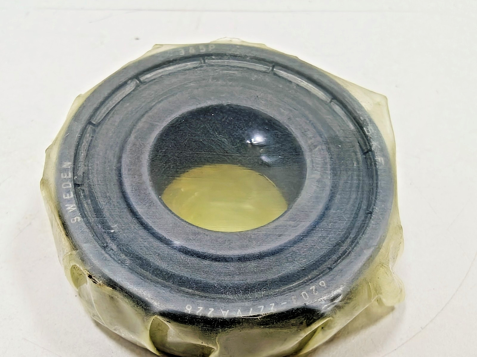 6203-2Z/VA228 SKF High Temprature Deep Groove Ball Bearing SKF 6203-2Z VA228