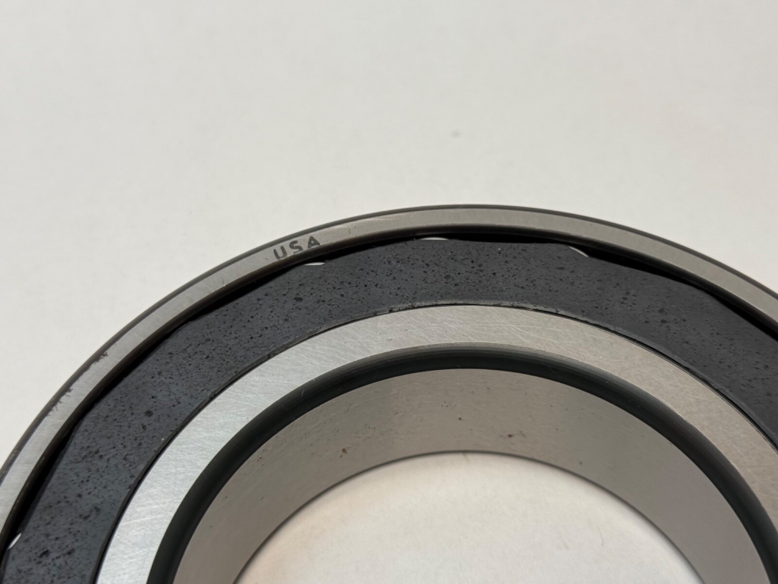 FAG 22216EAS.M.C3 Bearing 22216E 22216-E-A-S-M-C3-W33 80x140x33 mm