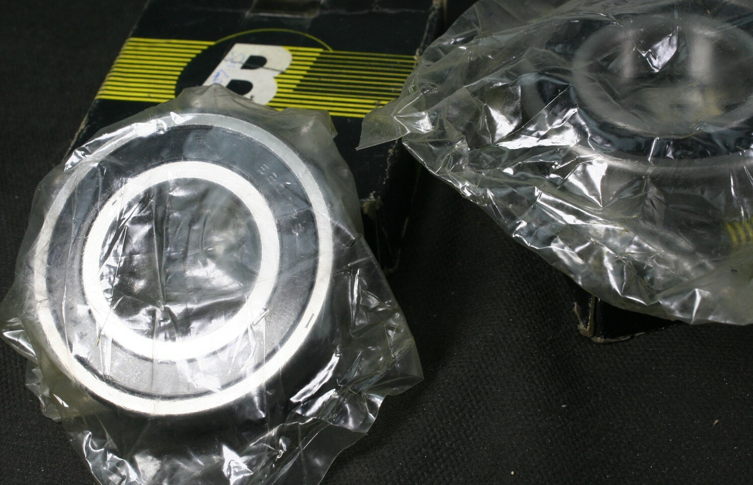 Two (2) BL Bearings Limited 6207 RS Deep Groove Bearings 35MM ID NEW