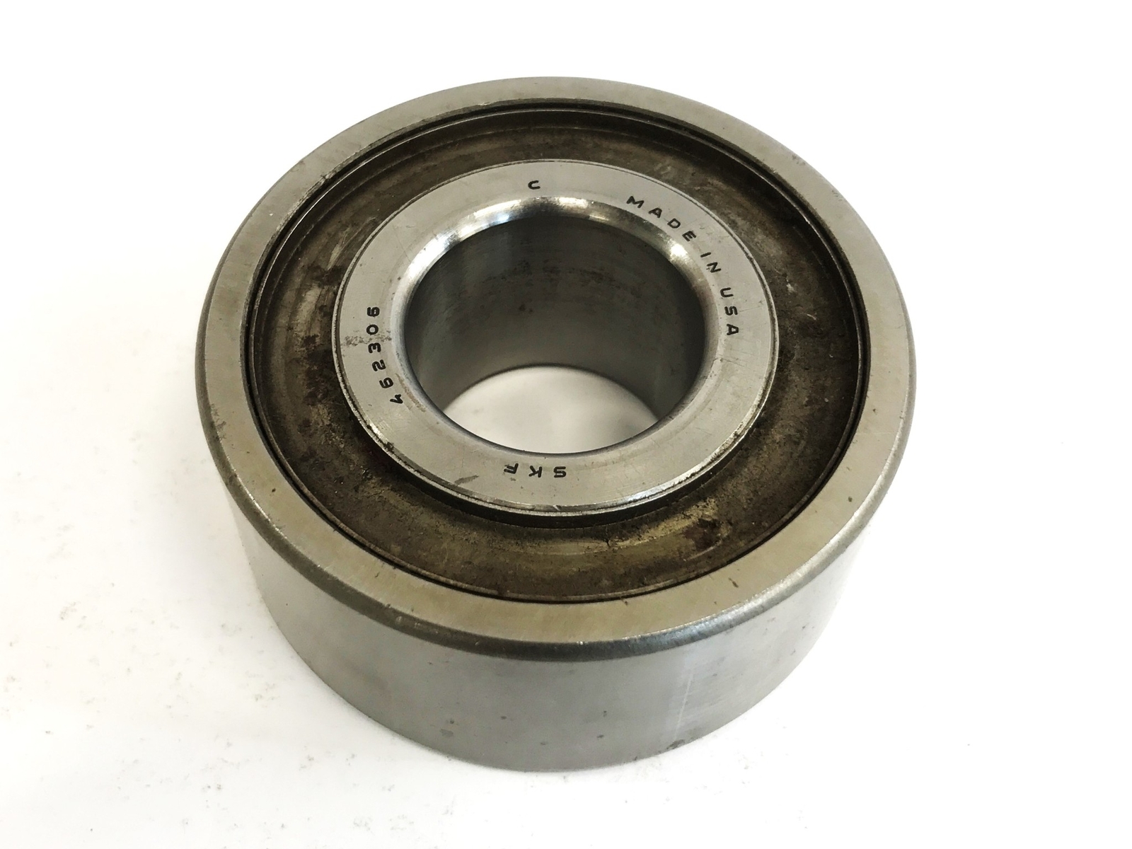 SKF 2-3/4 inch x 1-1/4 inch Single Row Ball Bearing 462305 NOS