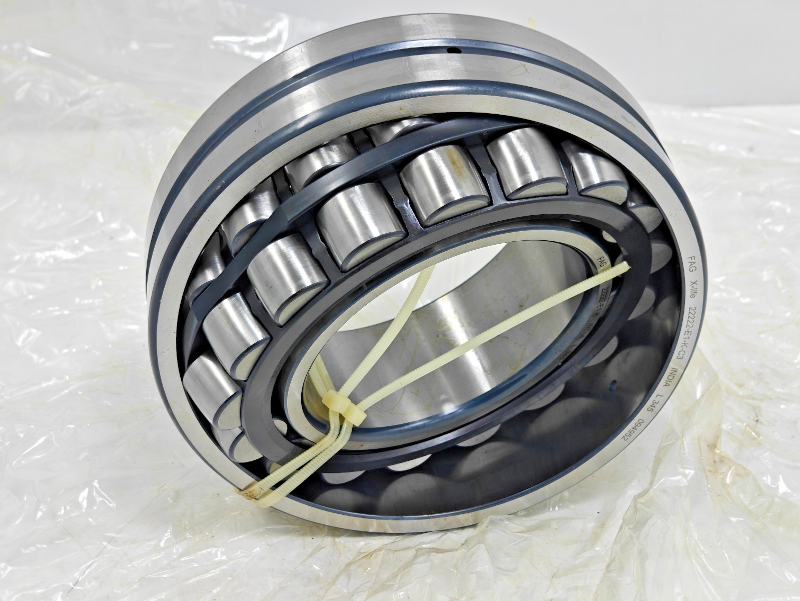 22222-E1-K-C3 FAG X-Life Spherical Roller Bearing FAG 22222 E1 K C3 Tapered Bore
