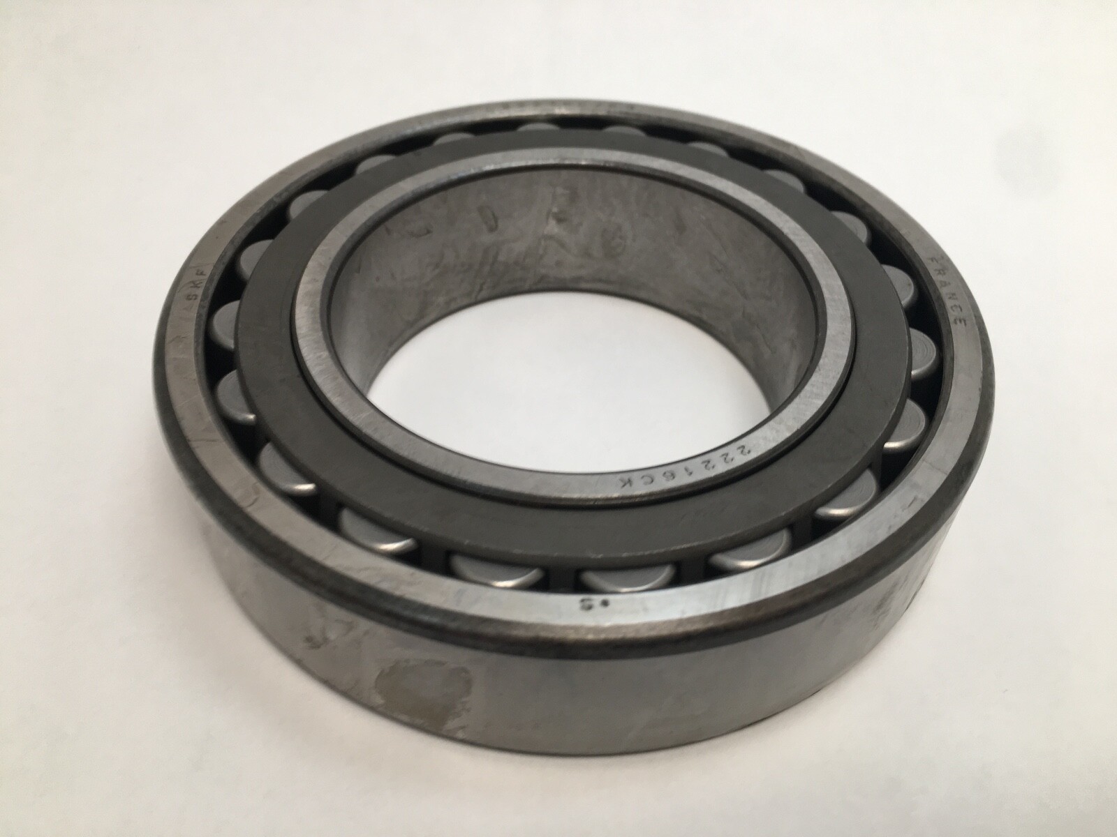 SKF 22216-CKJ-C3 Spherical Bearing 80x140x33mm 22216-C-K-J-C3 France