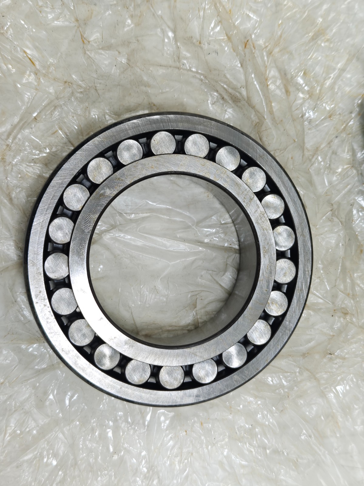 22215 BKD1 C3 NTN Spherical Roller Bearing 75x130x31mm 22215BKD1 C3 Tapered Bore