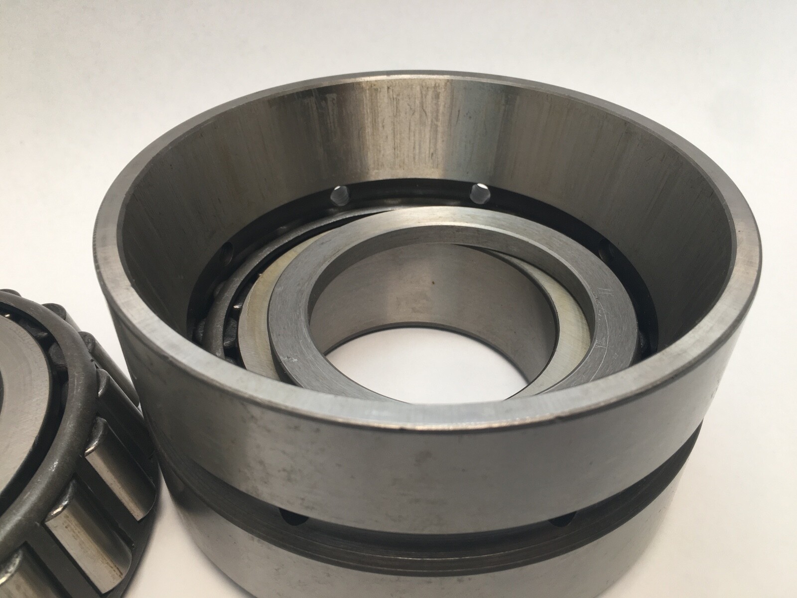BOWER 775/773D/X1S-775 Double Taper Bearing Cone & Cup 3-1/2″ ID 7.086″ OD USA