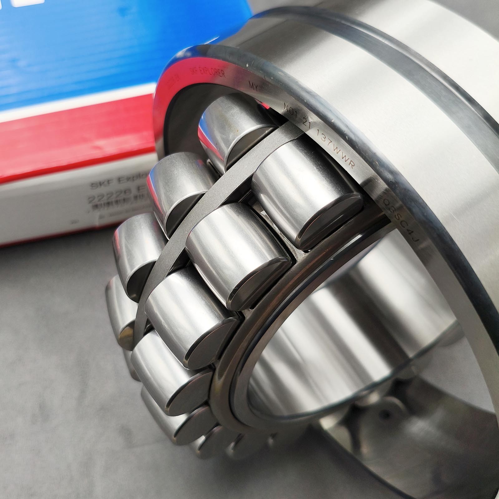 New Spherical Roller Bearing for SKF 22226 EK