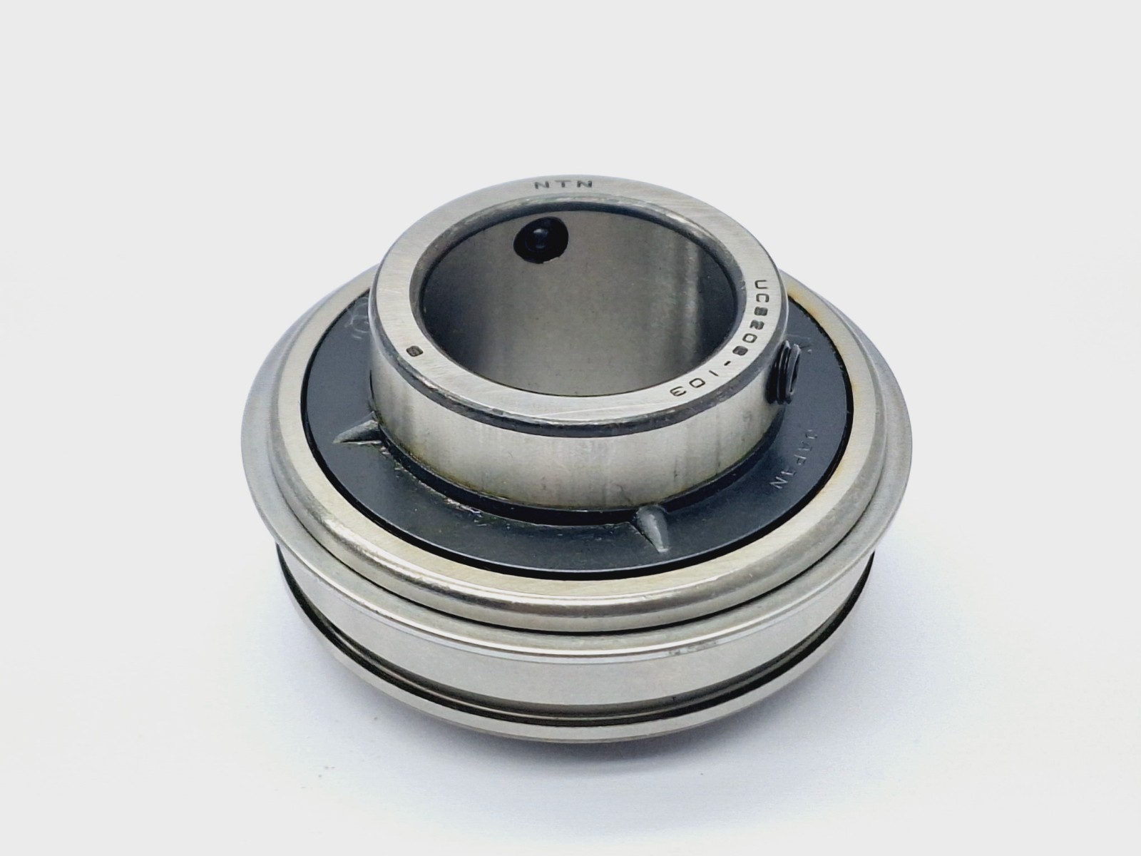 NTN UCS206-103LD1N INSERT BALL BEARING 1-3/16″(30.16mm)-BORE 2.441″-OD