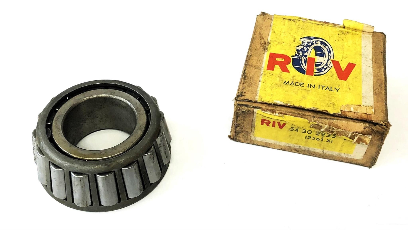 RIV 2-RIV Tapered Roller Bearing Cone 2561X=30/2925 (54 30 2925) NOS