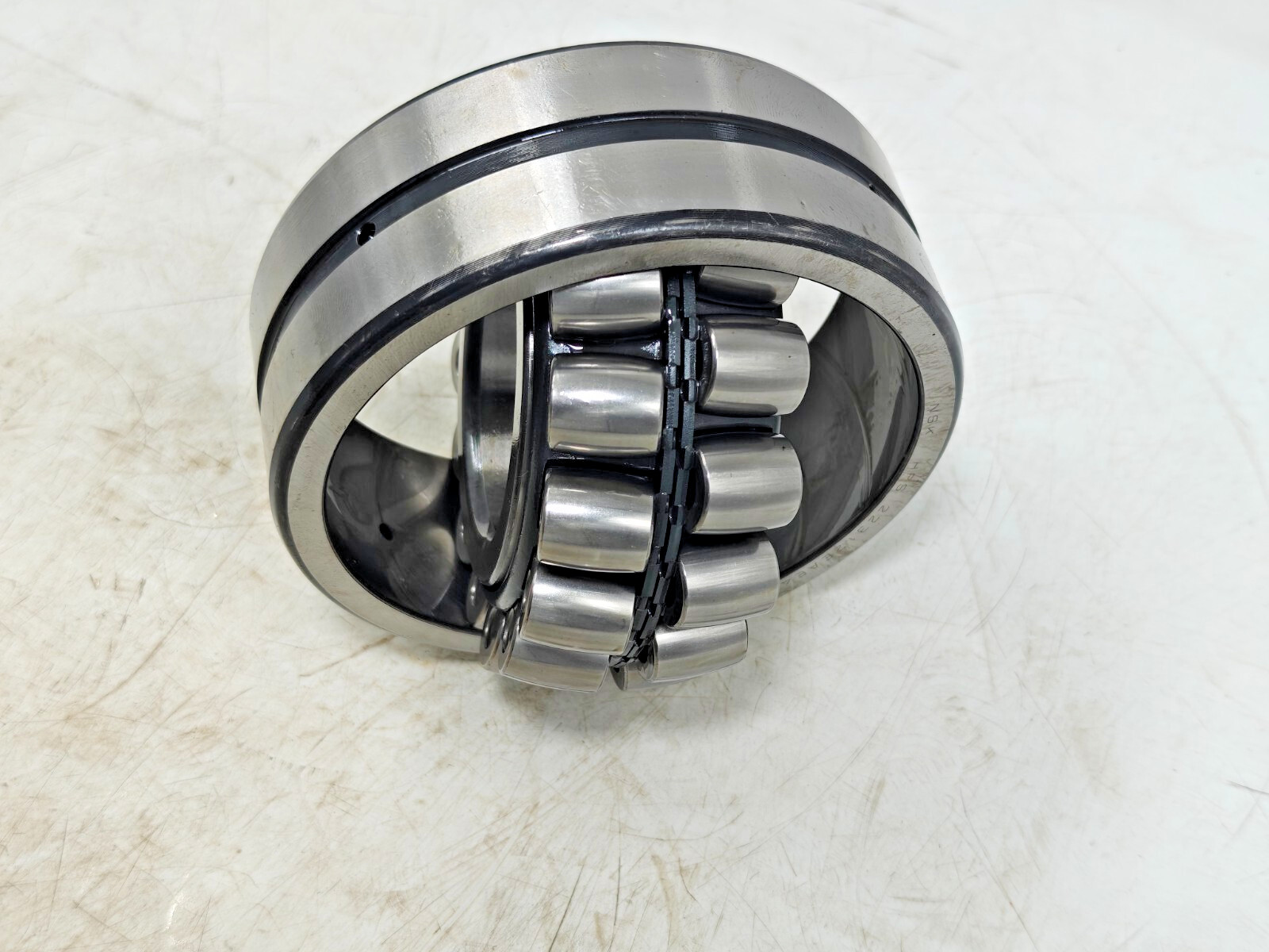 22312 EAE4 NSK Spherical Roller Bearing NSK 22312EAE4 Straight Bore 60x130x46mm