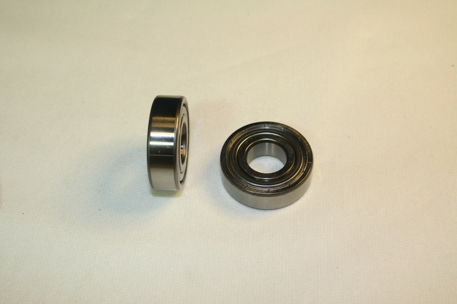 One SKF 6203 ZZ,6203 2Z/C3, Ball Bearing , ABEC 3/C3