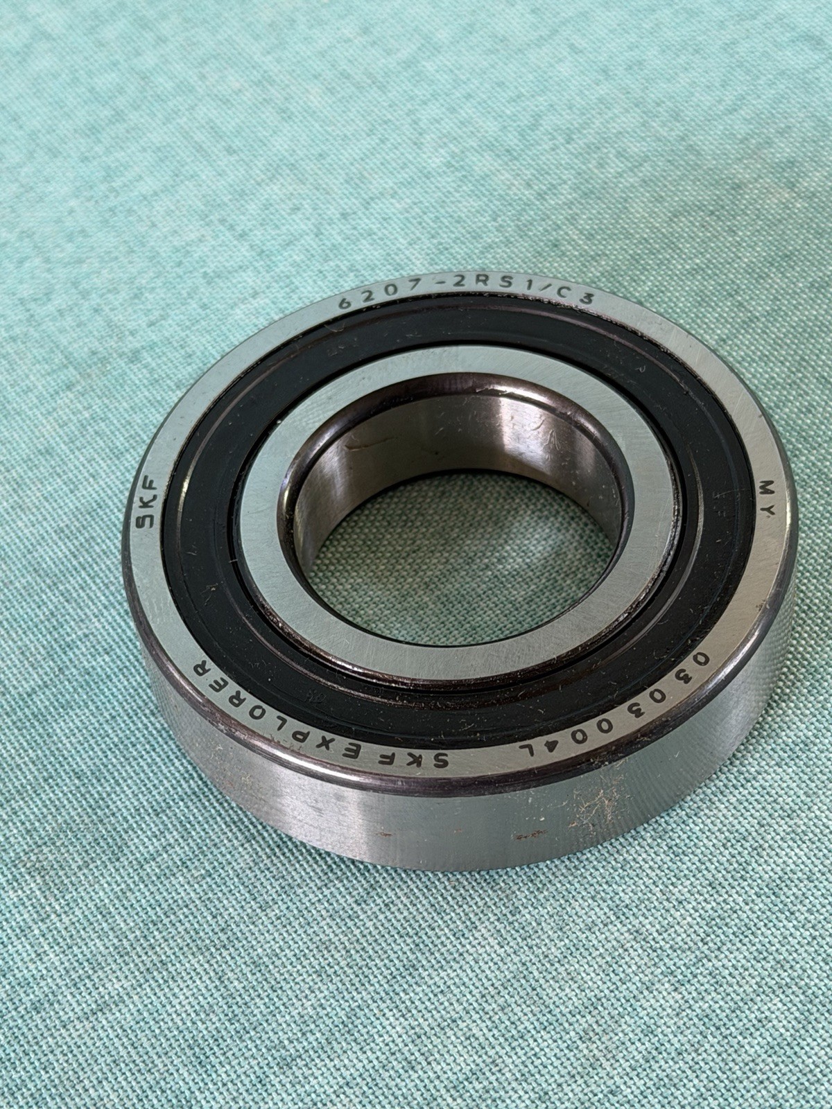Lot Of 2. SKF 6207-2RS1 C3 Double Rubber Seal Ball Bearing