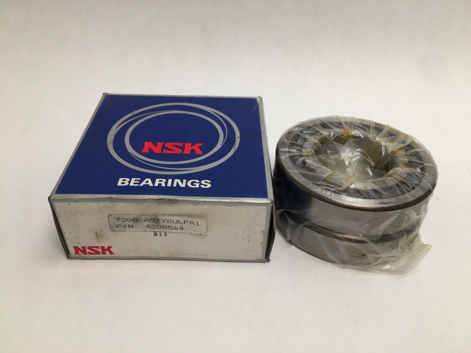 NSK 7208A5TYDULPA1 Angular Bearing 40x80x18 mm 7208-A5TY-DUL-PA1 Japan 2 pcs