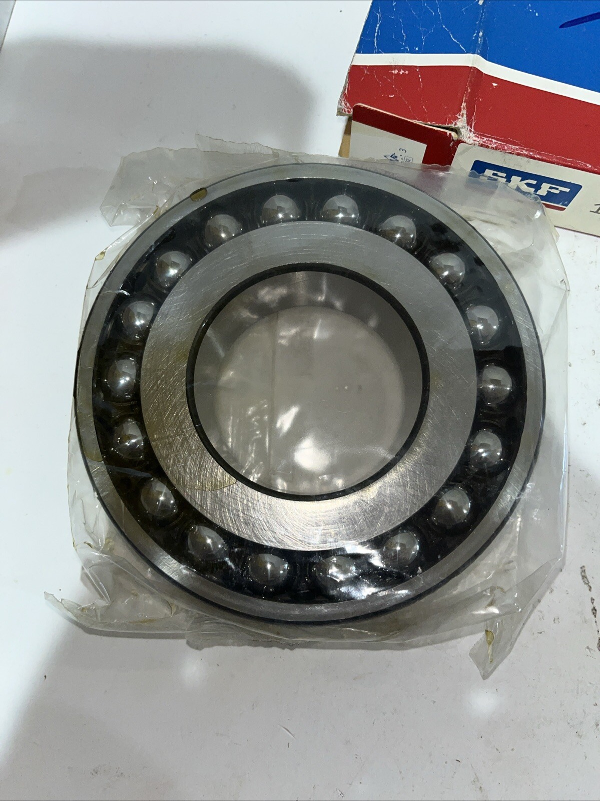 SKF 1313EKTN9C3 Self Aligning Bearing 65x140x33 mm 1313 EKTN9 C3 NOS
