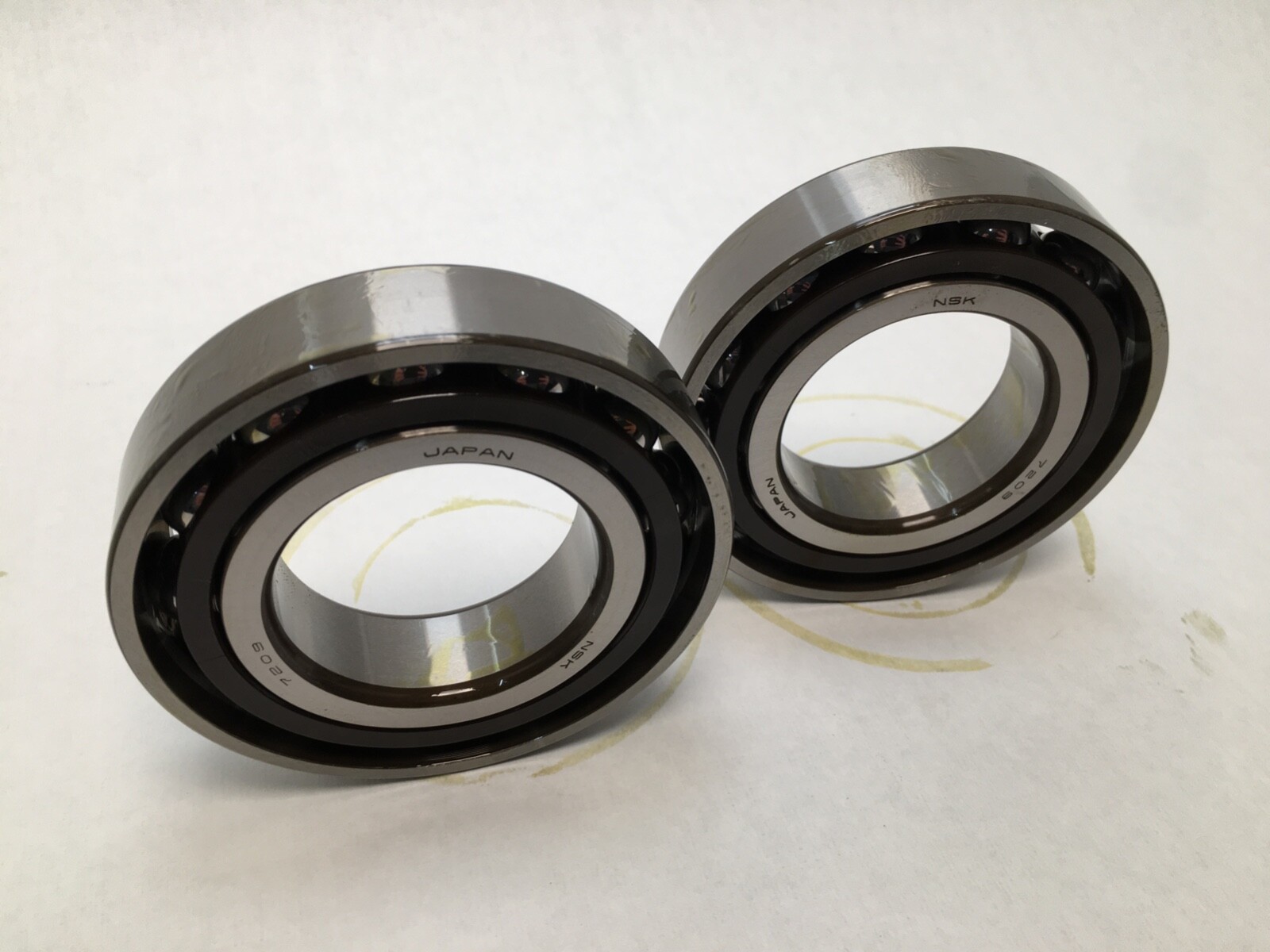 NSK 7209A5YTDUMP4 Angular Contact Bearing 45x85x19mm 7209A5 YT DUM P4 Japan Set