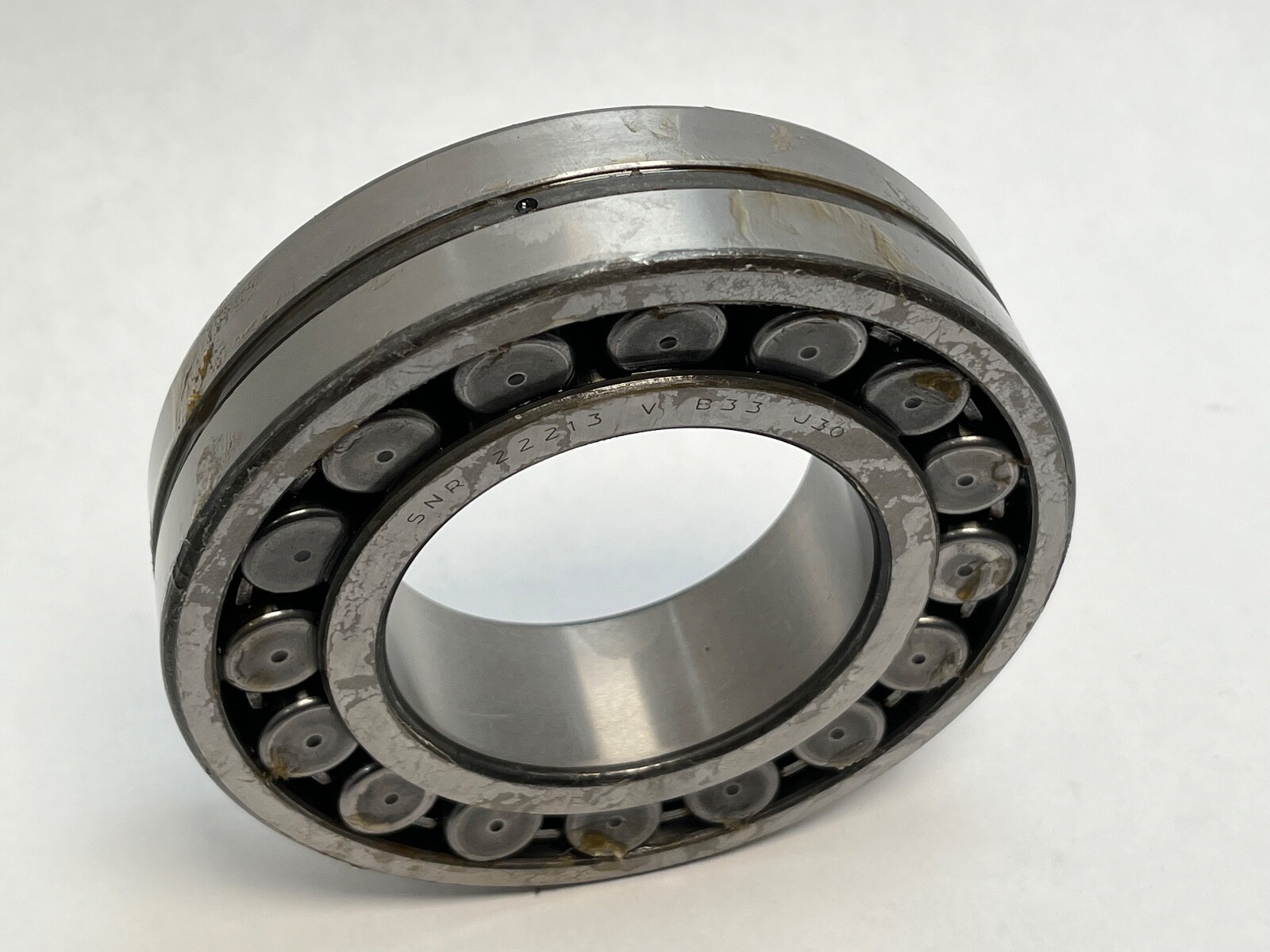 SNR 22213VB33J30 Spherical Bearing 65x120x31 mm 22213-V-B33-J30 22213W33C3