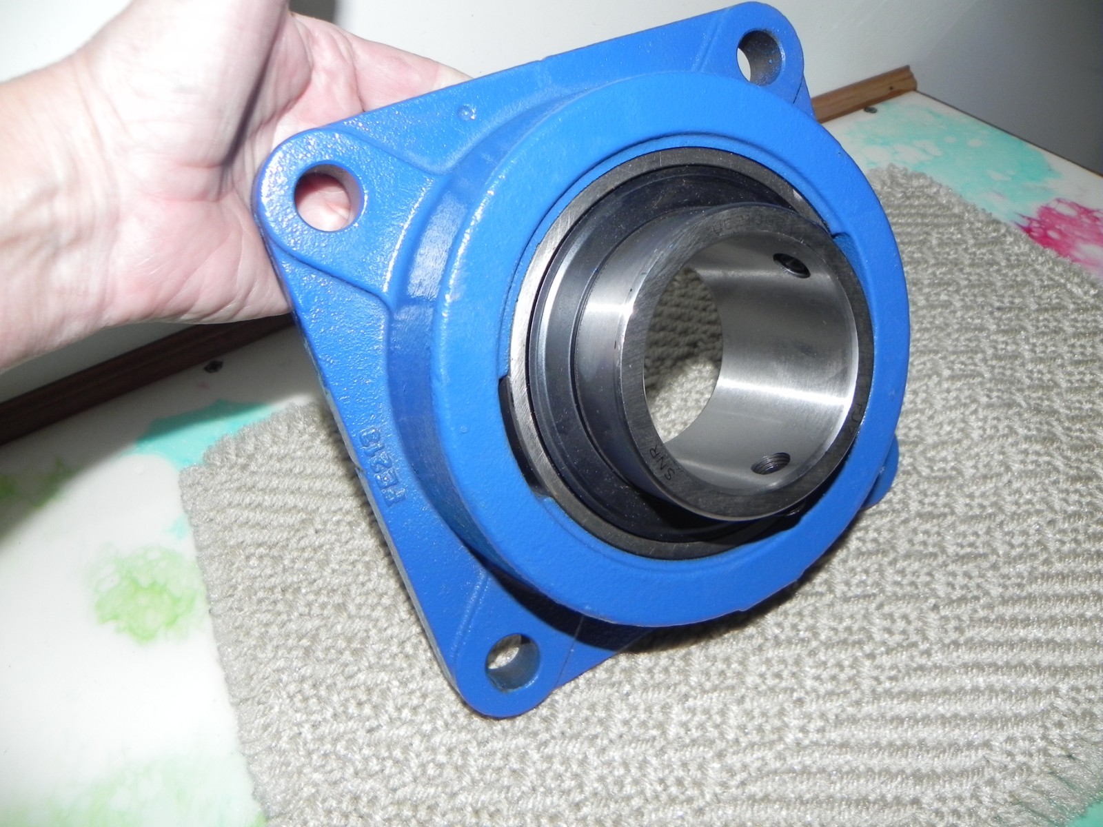 SNR FE213 4 Bolt Square Mounted Flange Bearing , 65 mm (approx. 2.56 in) UC213G2