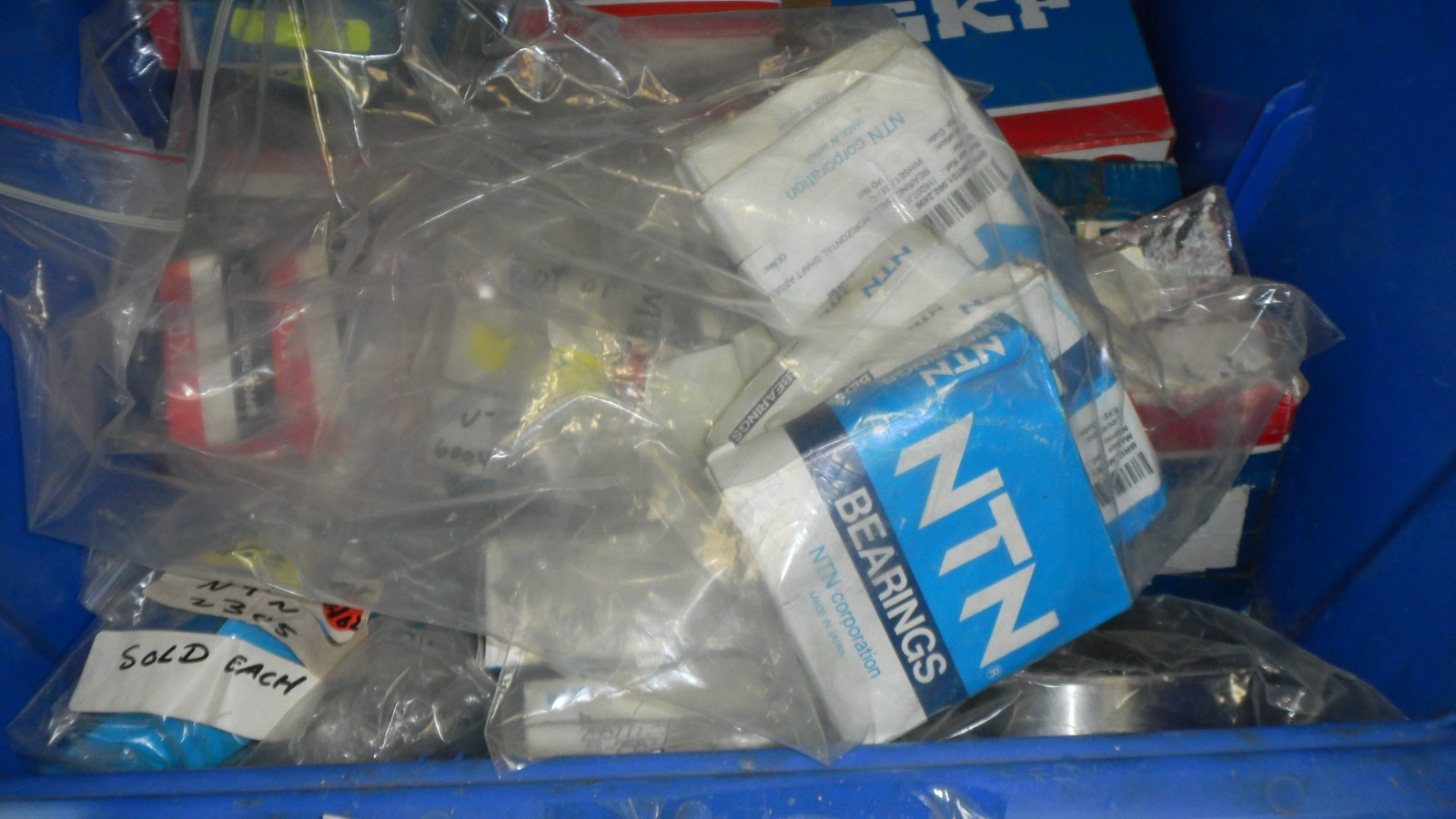 ASSORTMENT OF BEARINGS, SKF, NTN, TIMKIN, IKO LOT/53