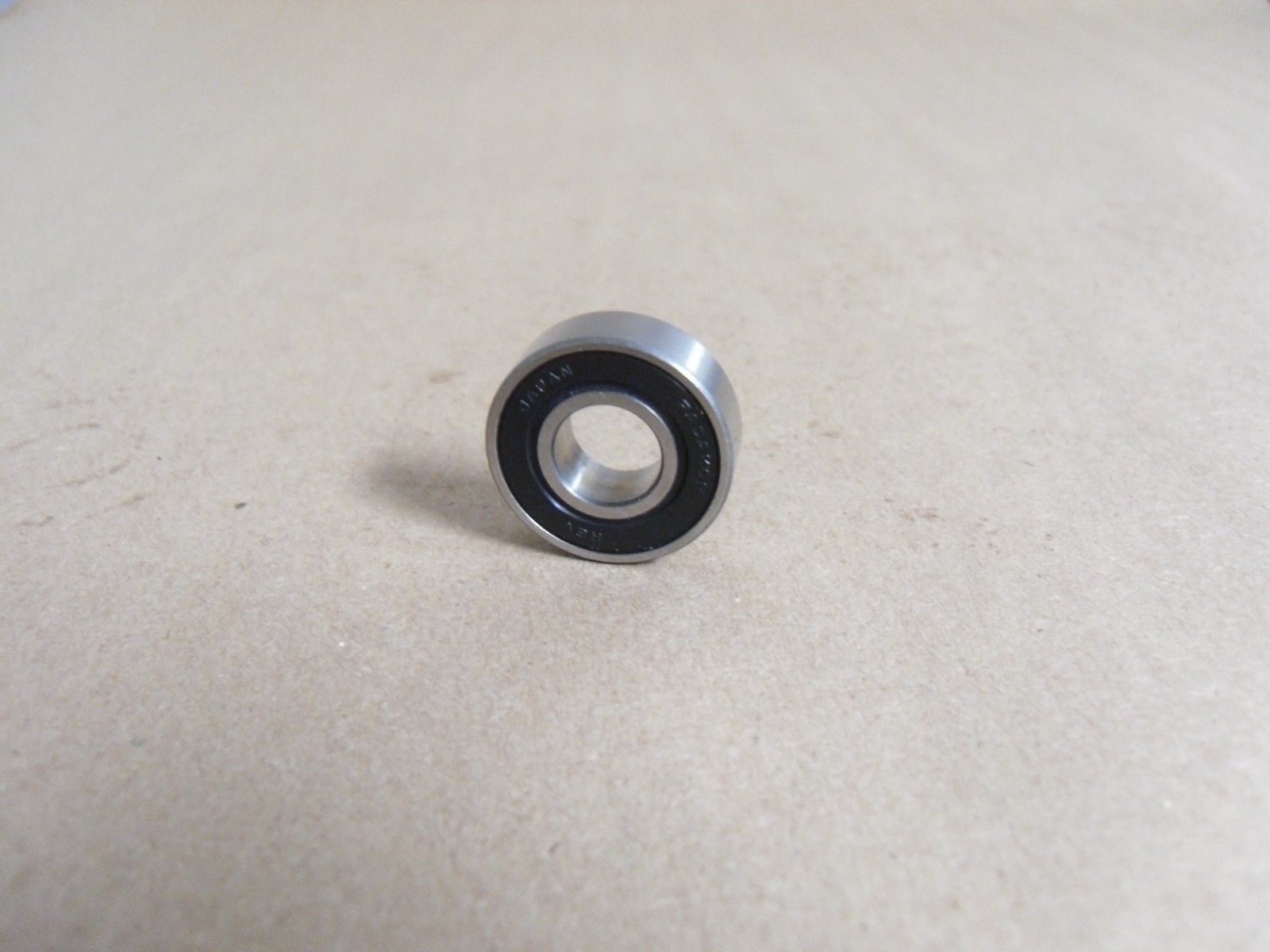 R6 V 3/8″X7/8″X.280″ BALL BEARING
