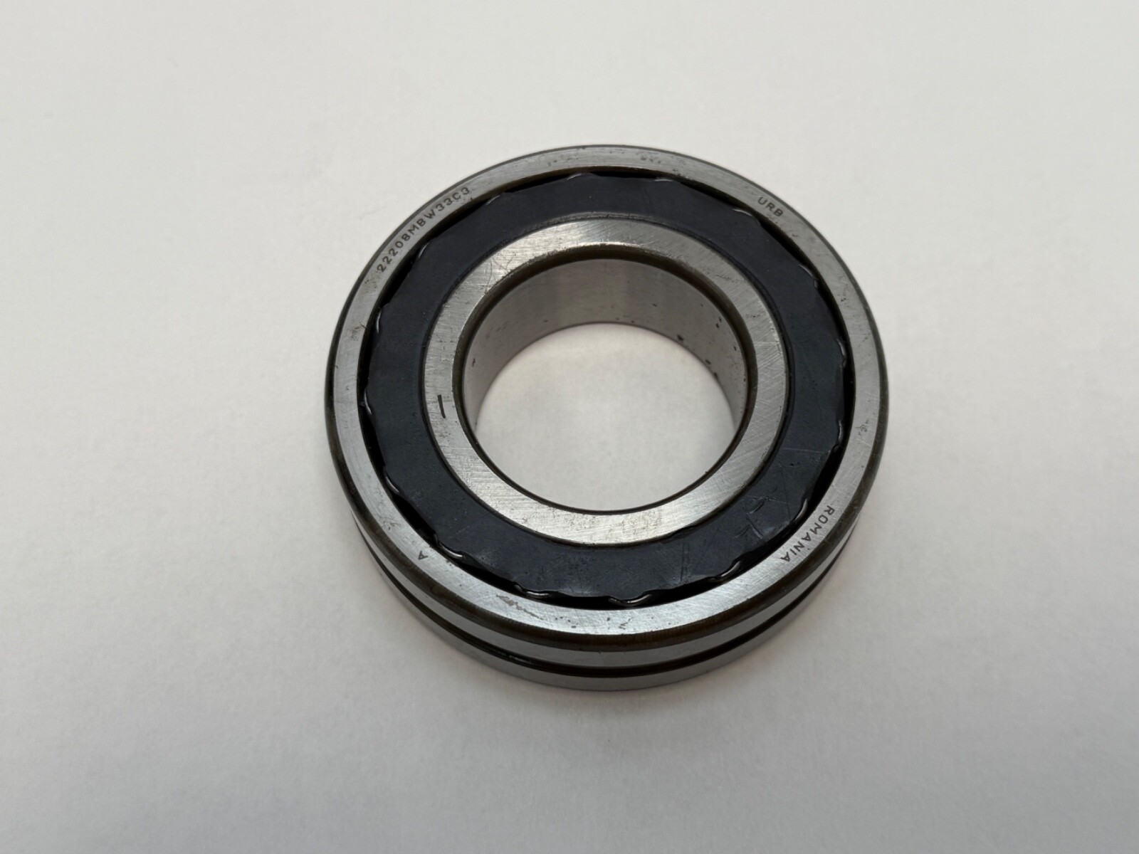 URB 22208MBW33C3 Spherical Bearing 22208-MB-W33-C3 22208M 22208BR 40x80x23 mm