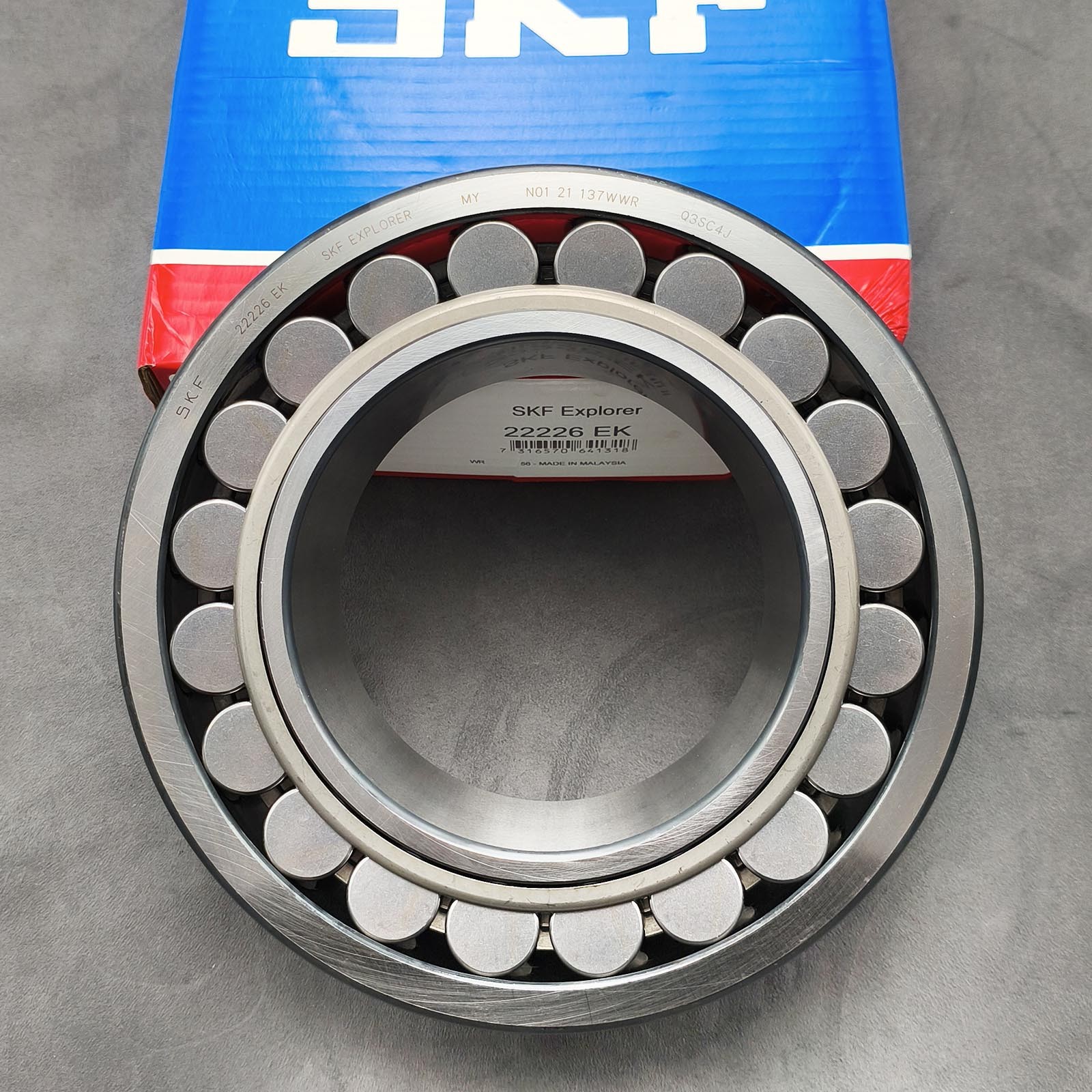 New Spherical Roller Bearing for SKF 22226 EK
