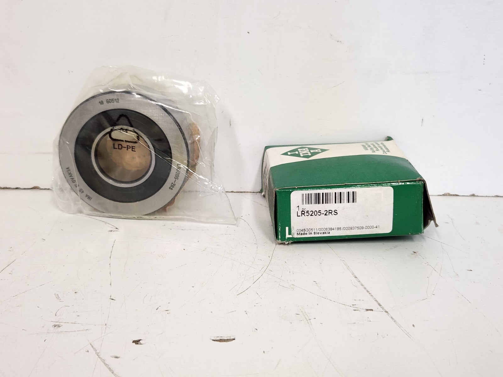 NEW OLD STOCK! INA TRACK ROLLER BEARING LR5205-2RS