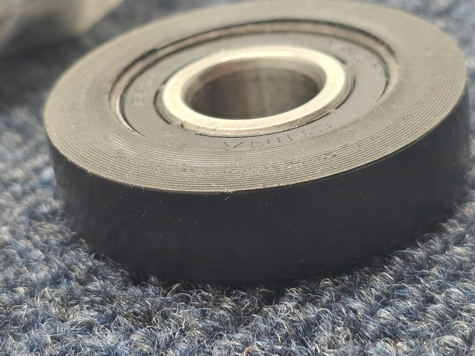 (QTY 20) VNC Ball Bearing Roller 6202RS, A13-E-05