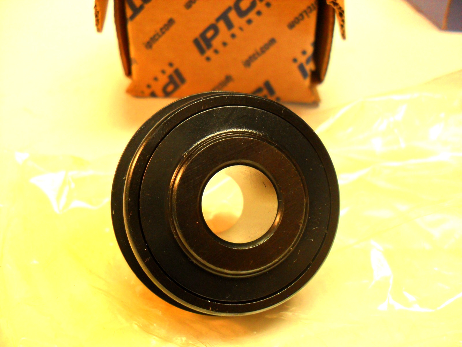 IPTCI ER 202 10 Ball Bearing Insert Set-Screw Lock 5/8″-Bore w/ Snap Ring NIB