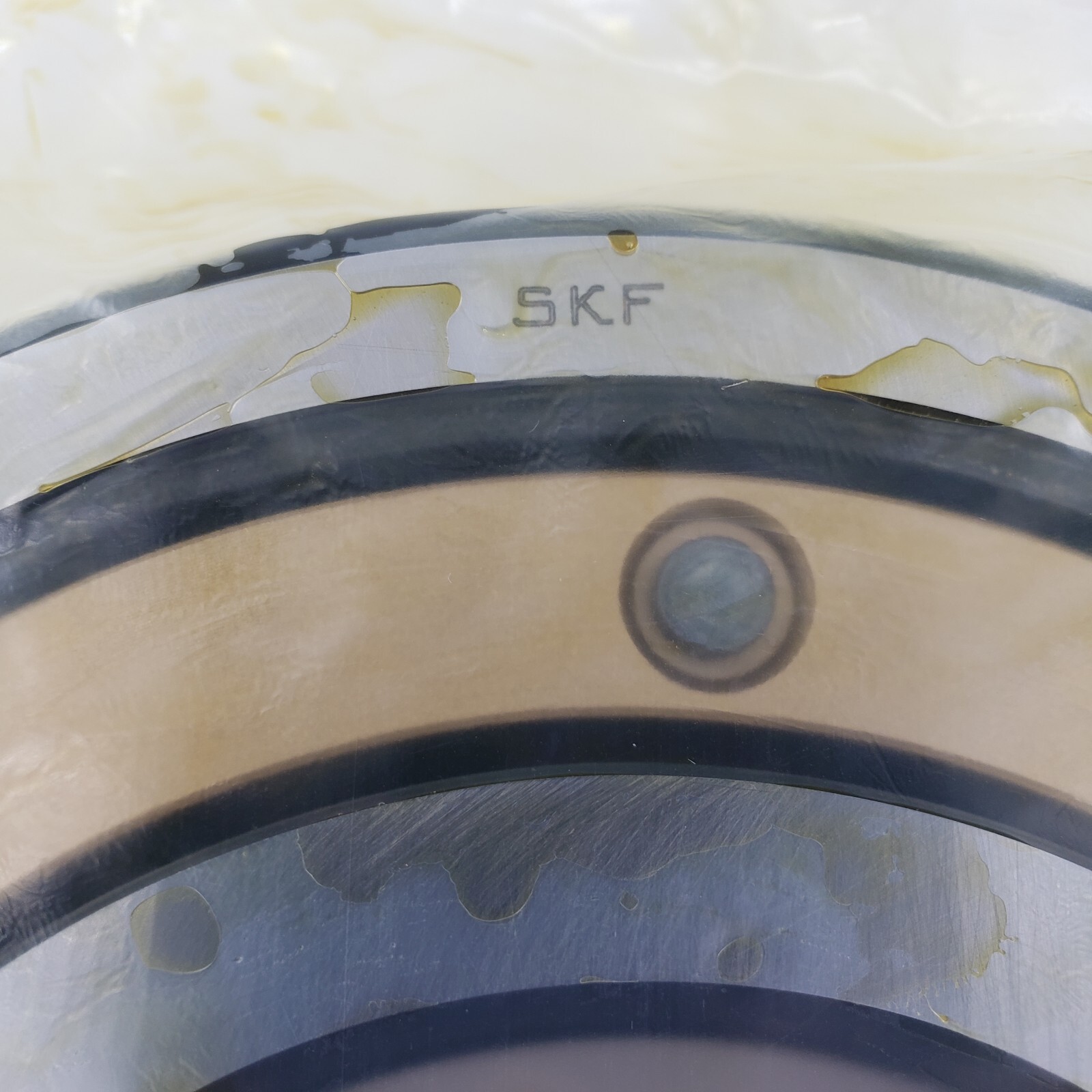 SKF Explorer 6318 M/C3 Deep Groove Ball Bearing 90x190x43MM Factory Sealed