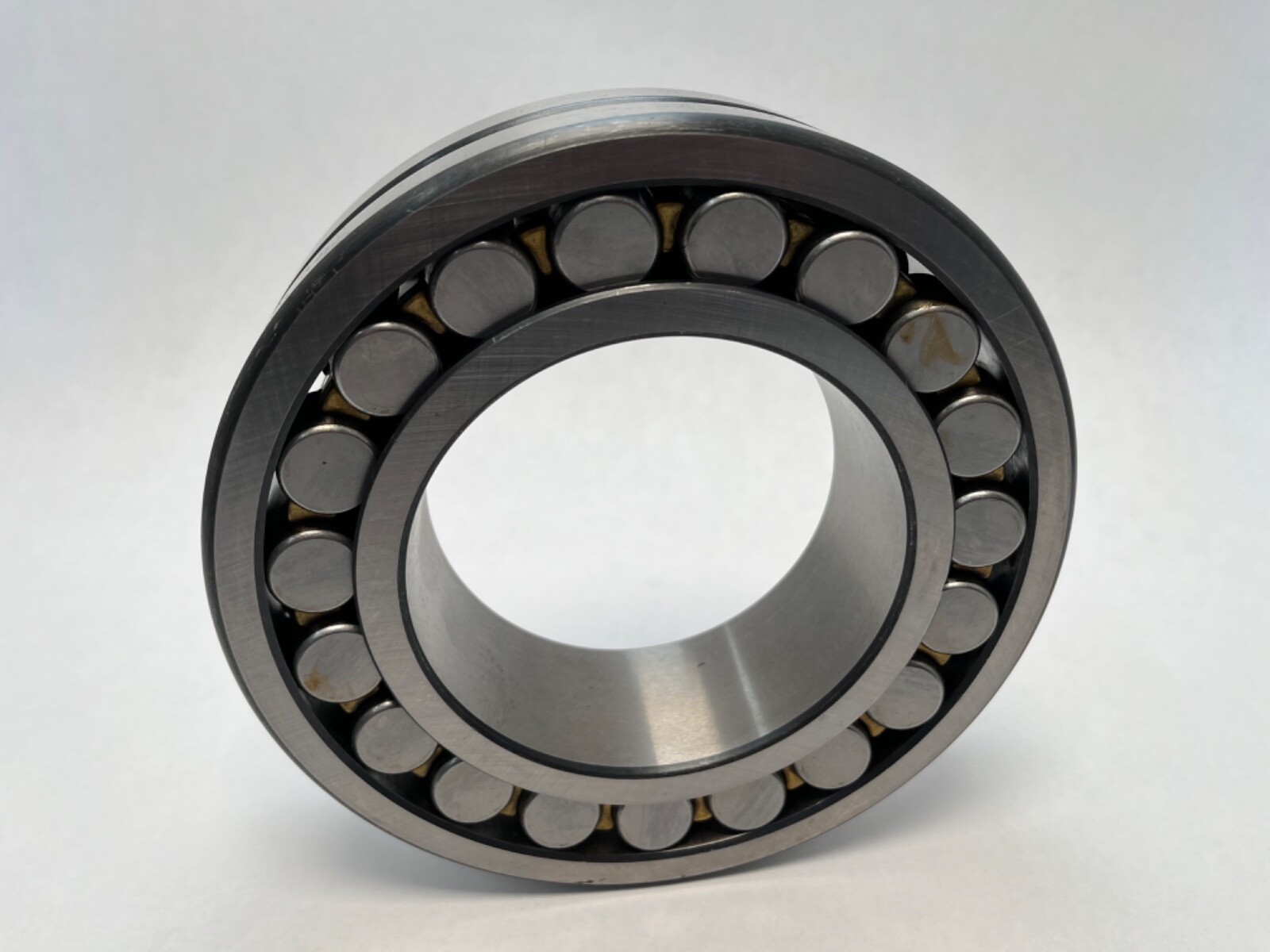 SRO 22220HLSW33 Bearing 22220-HLS-W33 22220MB 22220BR 22220M 100x180x46 mm