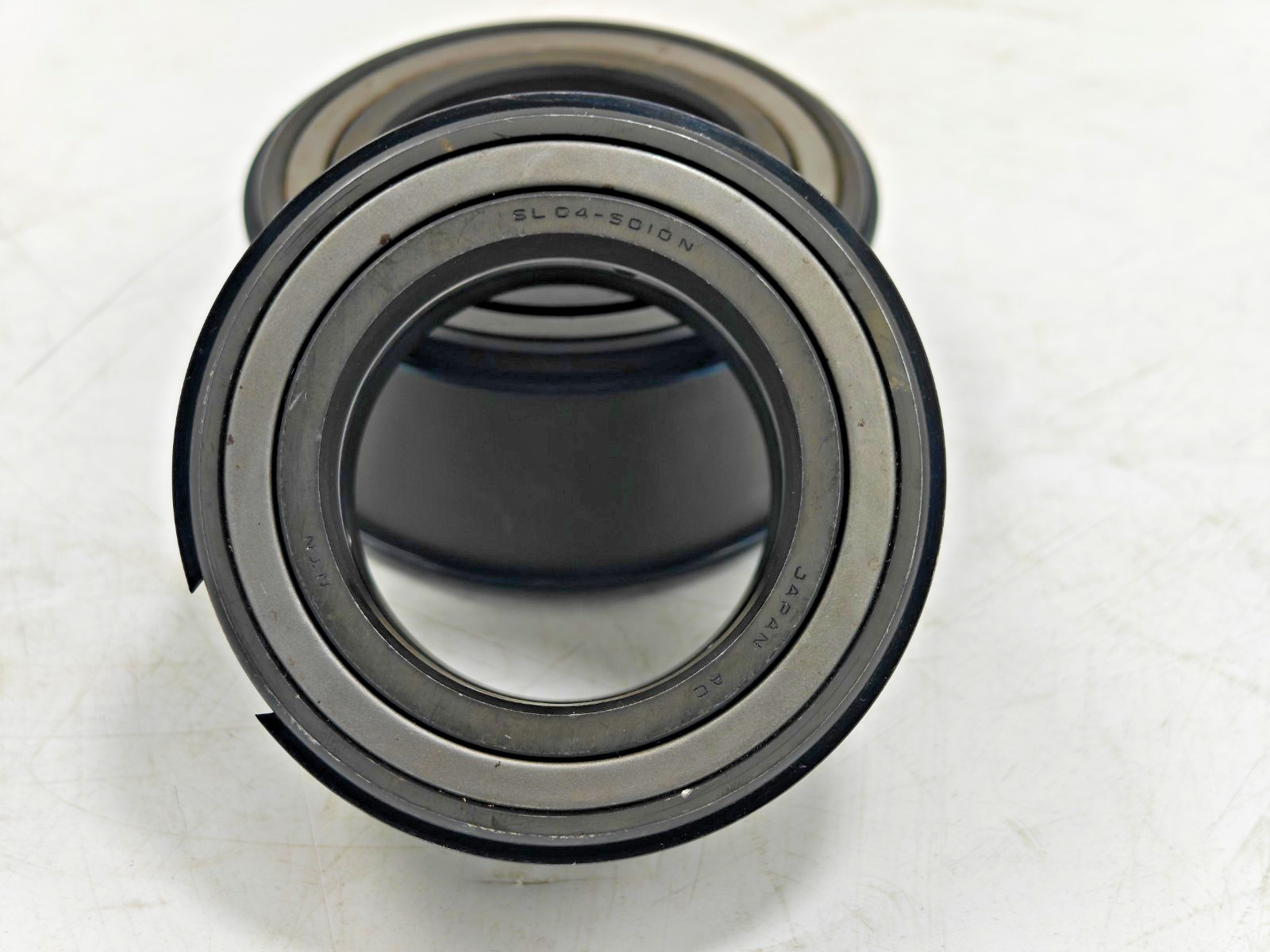 SL 04 5010 N NTN Double-Row Cylindrical Roller Bearing SL04 5010NR , NNF5010ADA