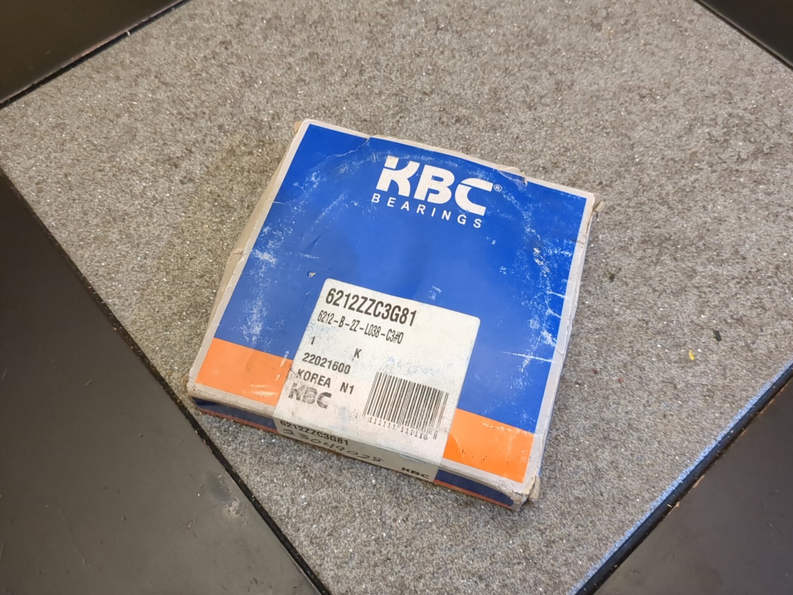New! KBC Bearing assembly roller bearing and race 6212ZZC3G81