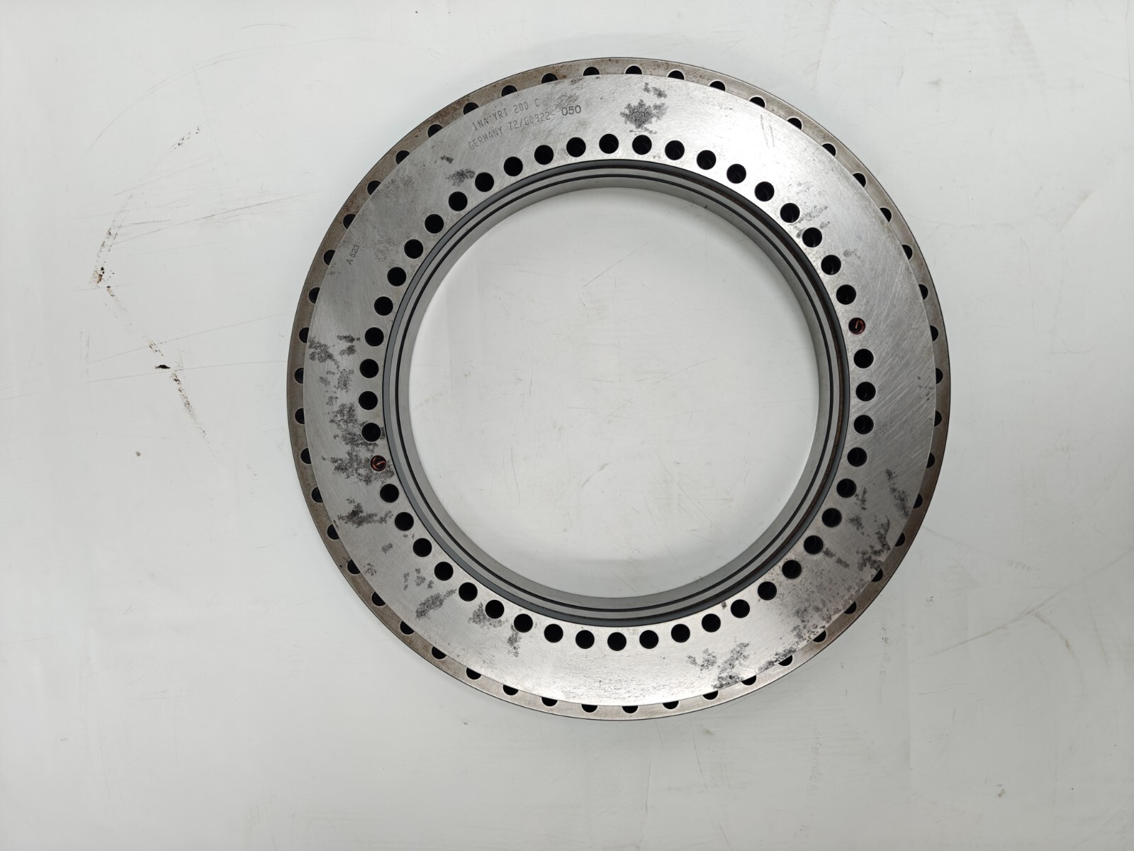 YRT 200 C INA AXIAL/RADIAL Rotary Turn Table Bearing 200x300x45mm