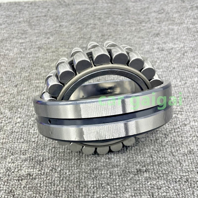NEW SPHERICAL ROLLER BEARING Fits For SKF 22215 E C3 75x130x31（mm）