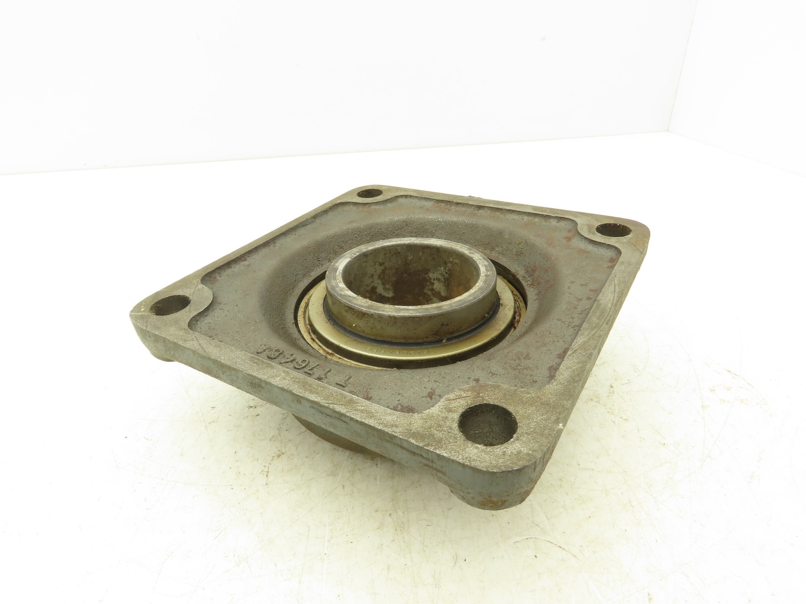 Fafnir RCJ 2 3/8 Flange Ball Bearing Unit 2 3/8″ Bore 4 Bolt No Locking Collar