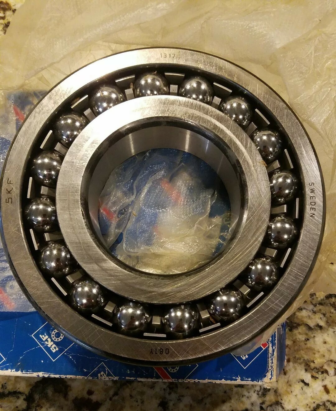 SKF 1317 Bearing Self Aligning Ball Bearing Double Row85x180x41mm New Old Stock