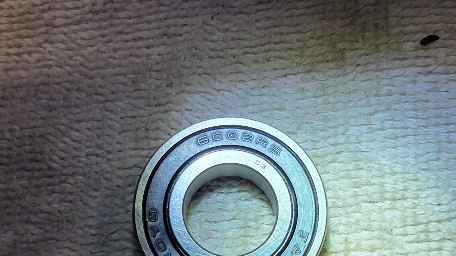 KOYO 6002 2RS Deep Groove Ball Bearing NEW FREE SHIP LOC T1 QTY 1