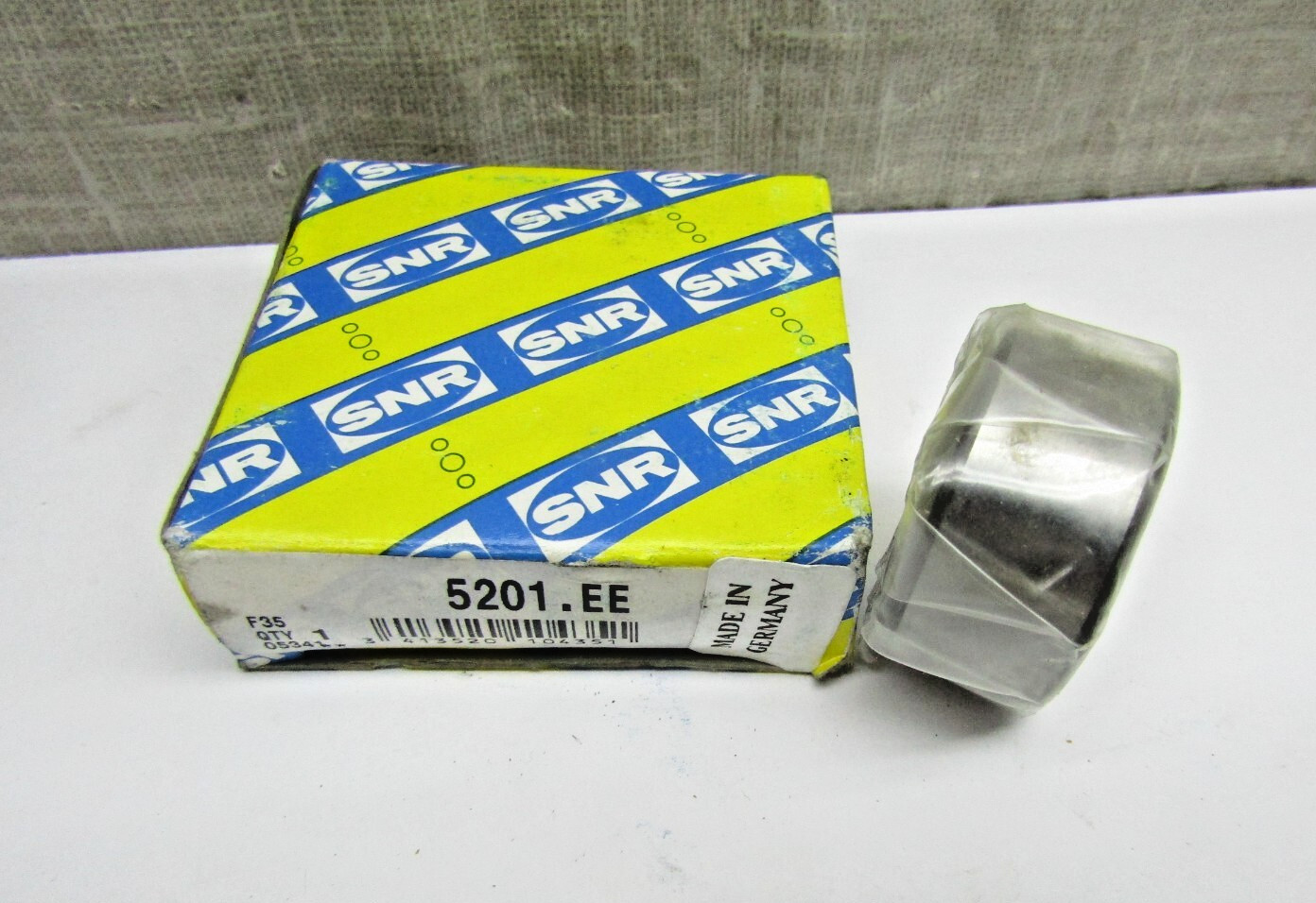 SNR 5201.EE 5201-2RS 12mm x 32mm x 5/8″ Sealed Bearing