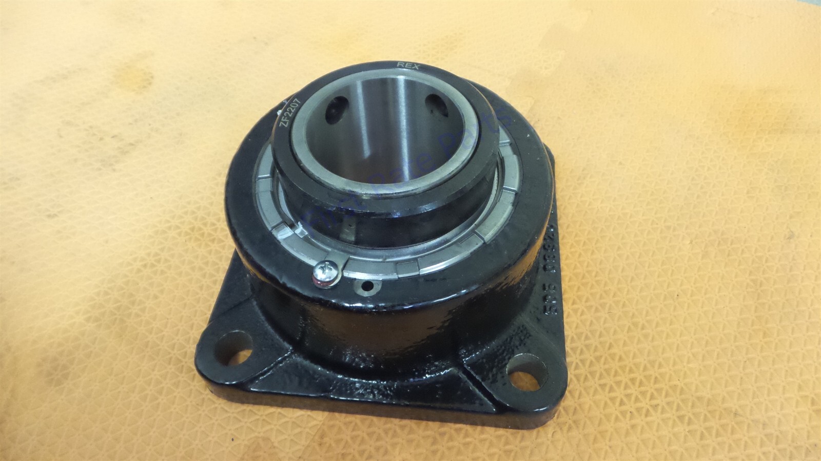 Rexnord ZF2207 Spherical Roller Bearing Flange 2-7/16″ 2-7/16 in Rex Block NEW