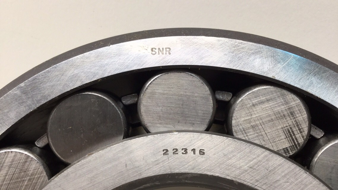 SNR 22316 Spherical Roller Bearing 80mm ID 170mm OD 58mm Width Straight Bore
