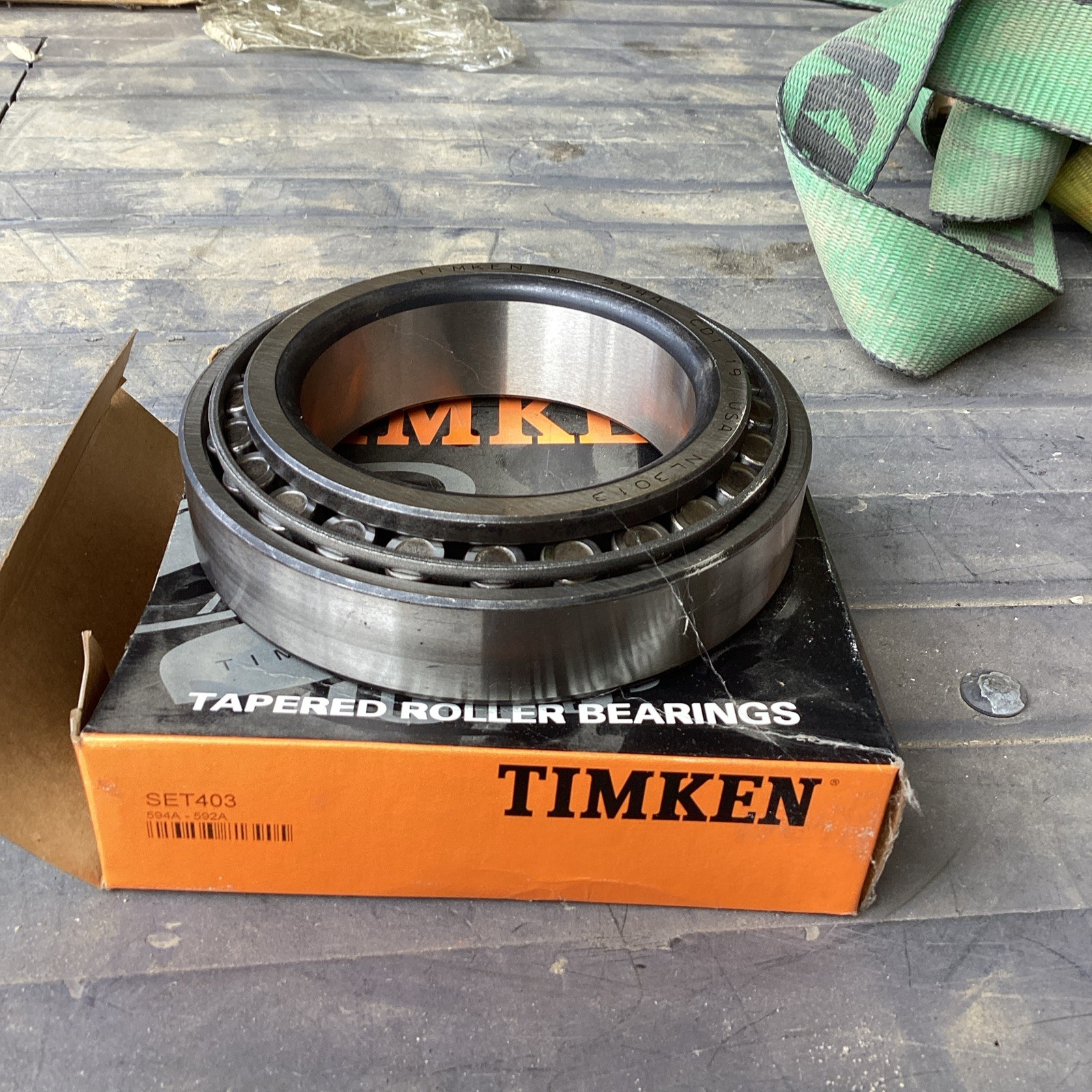 New SET403 594A/592A TIMKEN Wheel Bearing and Race Set-Race Set