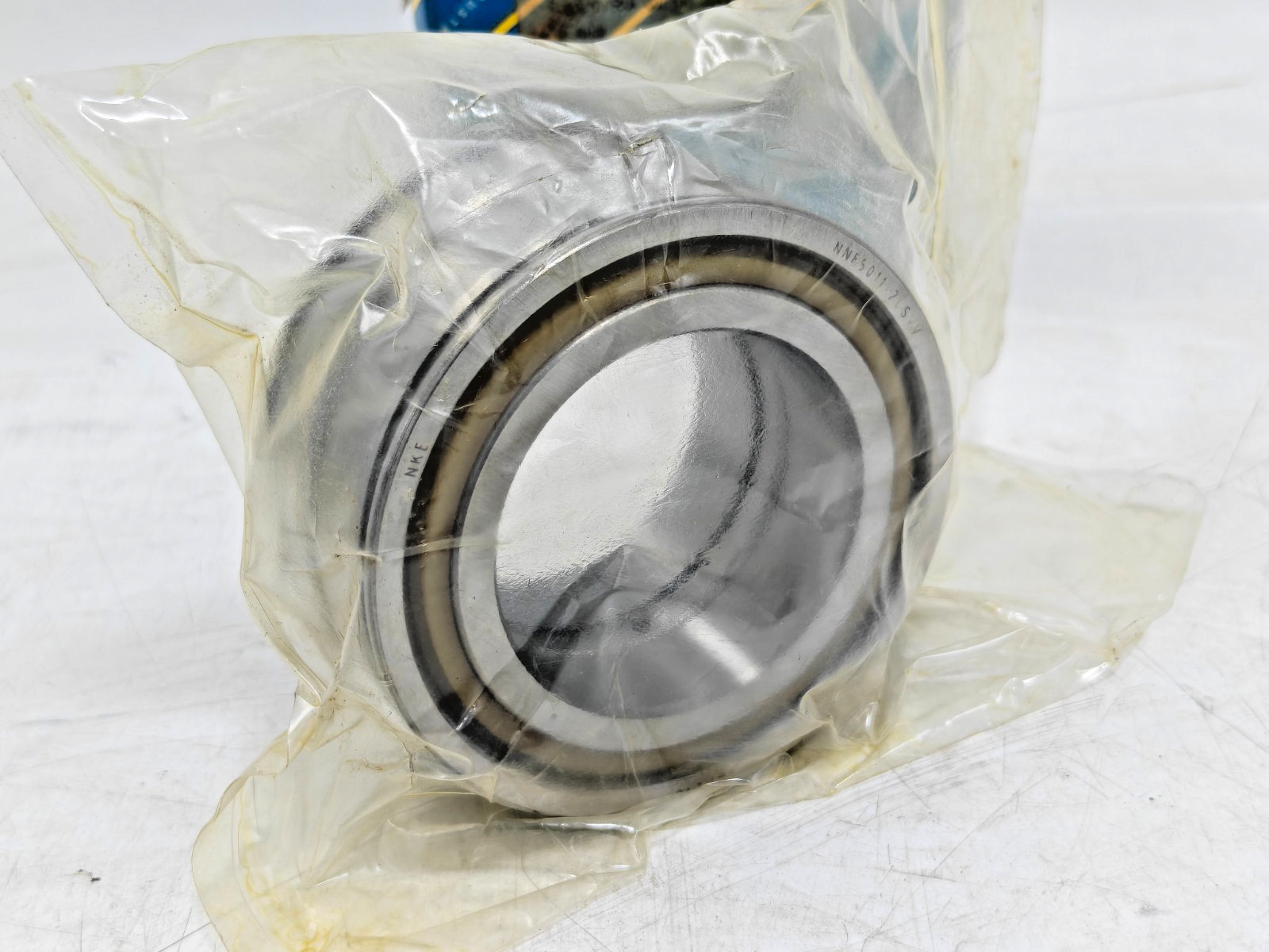 NNF 5011-2LS-V NKE Cylindrical Roller Bearing NNF5011 / SL04 5011 55x90x46mm