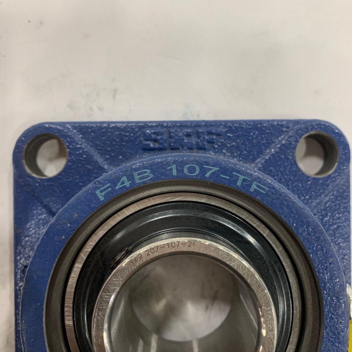 SKF F4B-107-RM156R Square Flanged Ball Bearing, YAT 207-107 Bearing