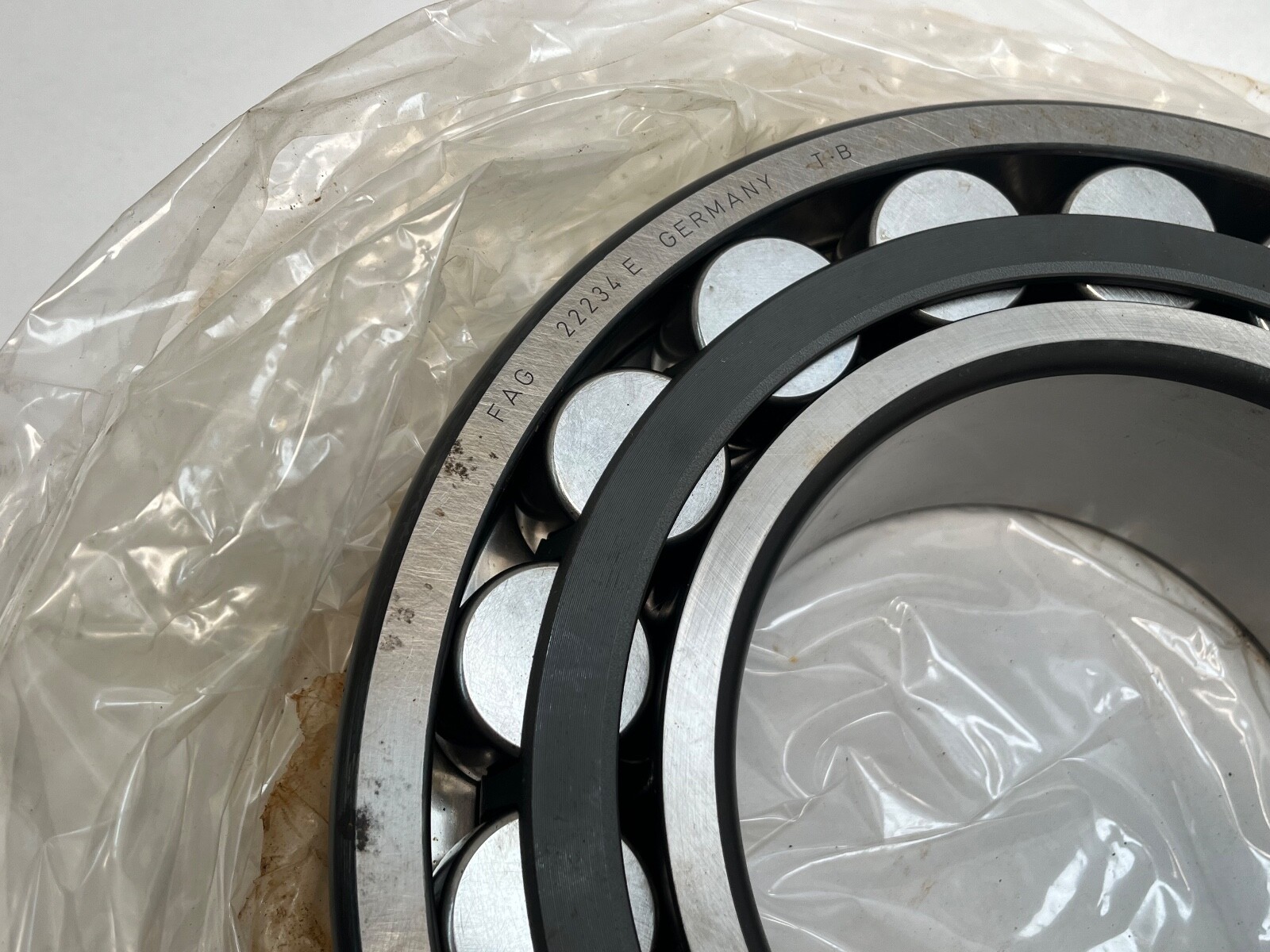 FAG 22234E Spherical Bearing 170x310x86 mm 22234E 22234-E-W33 Germany