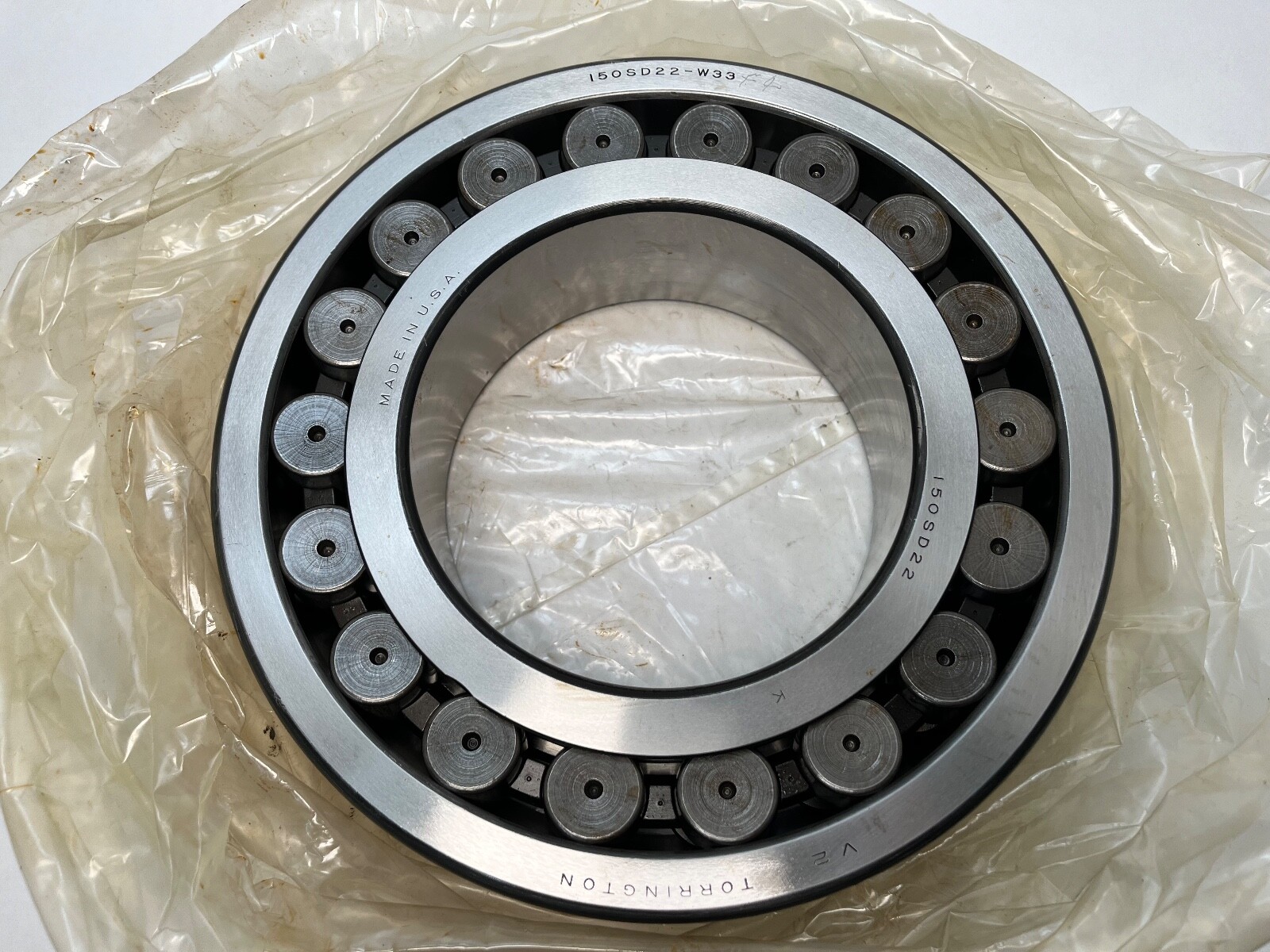 Torrington 22230KW33 Bearing 150x270x73 mm 22230-K-W33-F4 150SD22