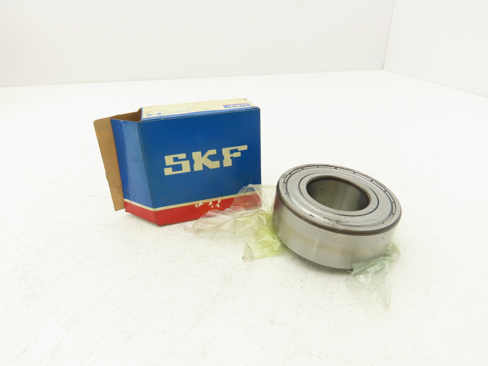SKF 3206 A-2Z /C3 Double Row Ball Bearing 30mm Bore x 62mm OD x .9375 Width