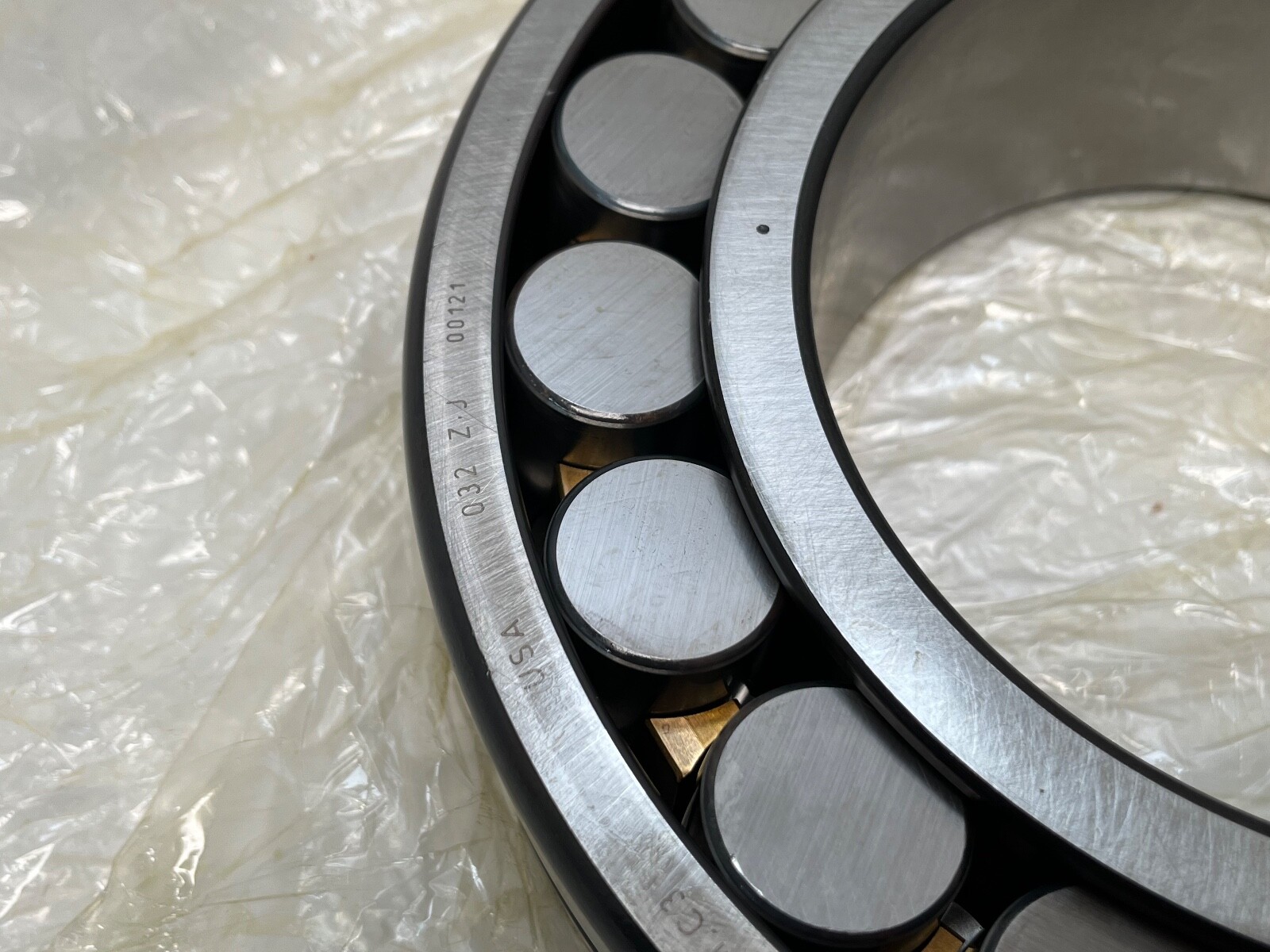 FAG 22230E1AKM.CW333 Bearing 150x270x73 mm 22230E 22230-E1-A-K-M-C3-W33 USA