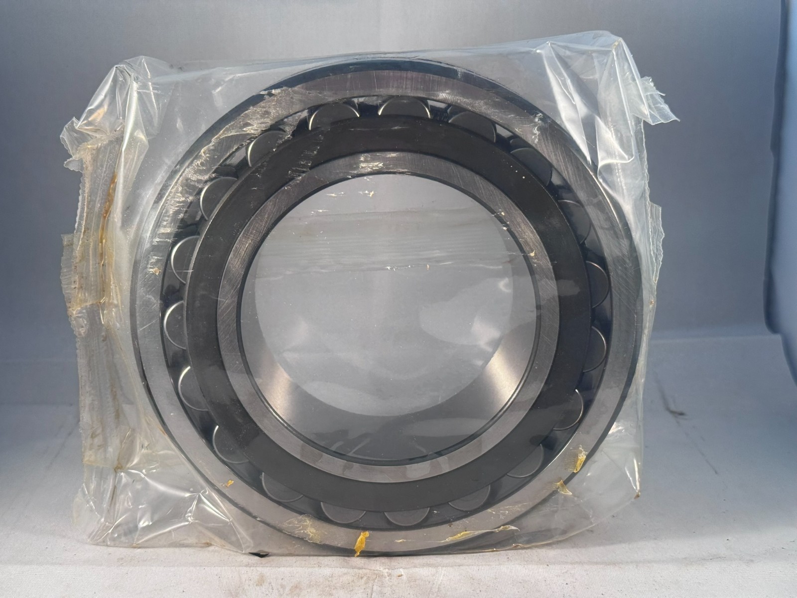 NEW SKF 22220 CCK/C3 W33 Spherical Roller Bearing 180MM OD x 100MM ID x 46MM W