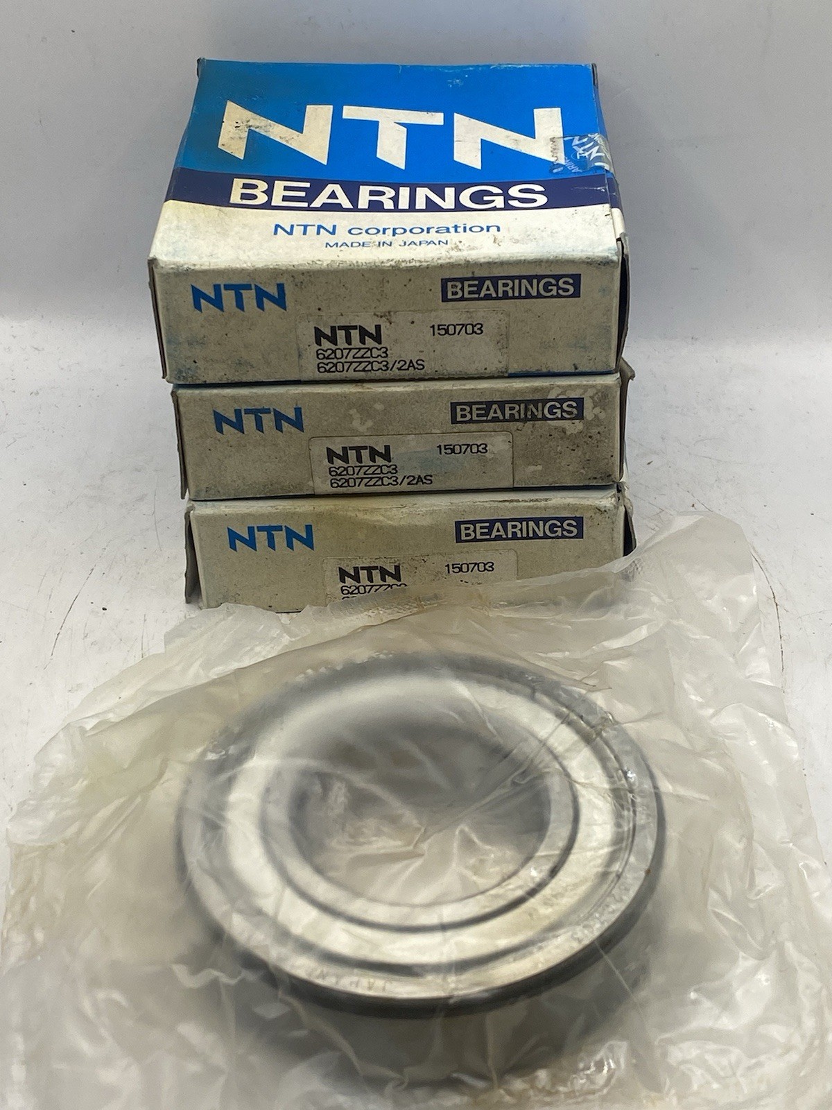 Lot Of 3 NTN 6207-ZZ C3/L627 BEARING WITH METAL SHEILDS 35X72X17 mm