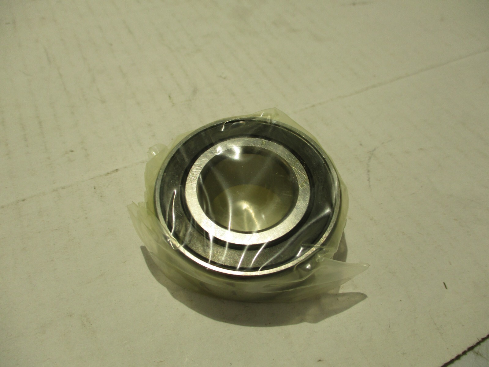 NEW FAG 3205-BD-2HRS DOUBLE ROW ANGULAR CONTACT BALL BEARING