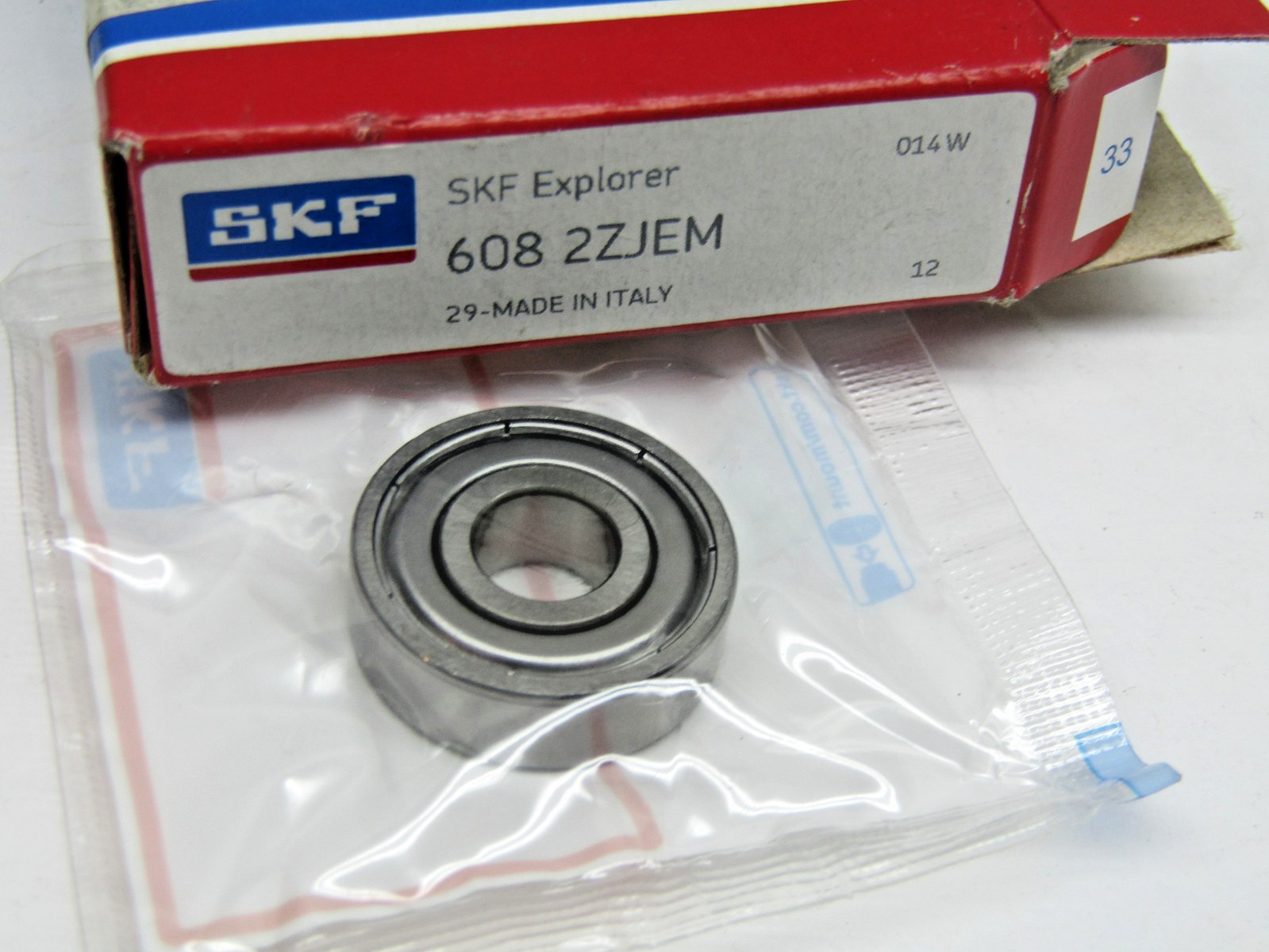 SKF 608-2Z JEM 8mm X 22mm X 7mm Shielded Bearing